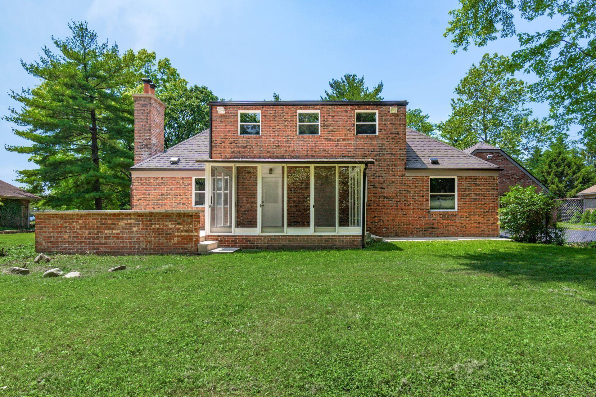 1120 Fairway Boulevard