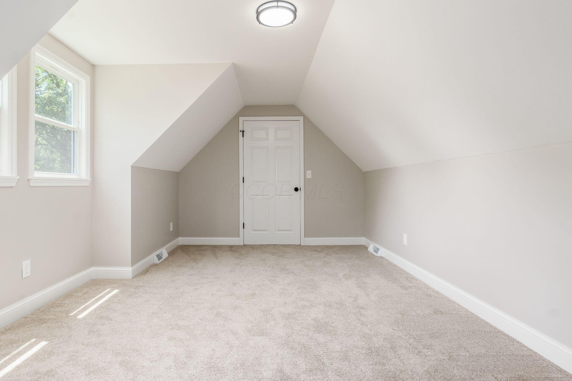 1120 Fairway Boulevard