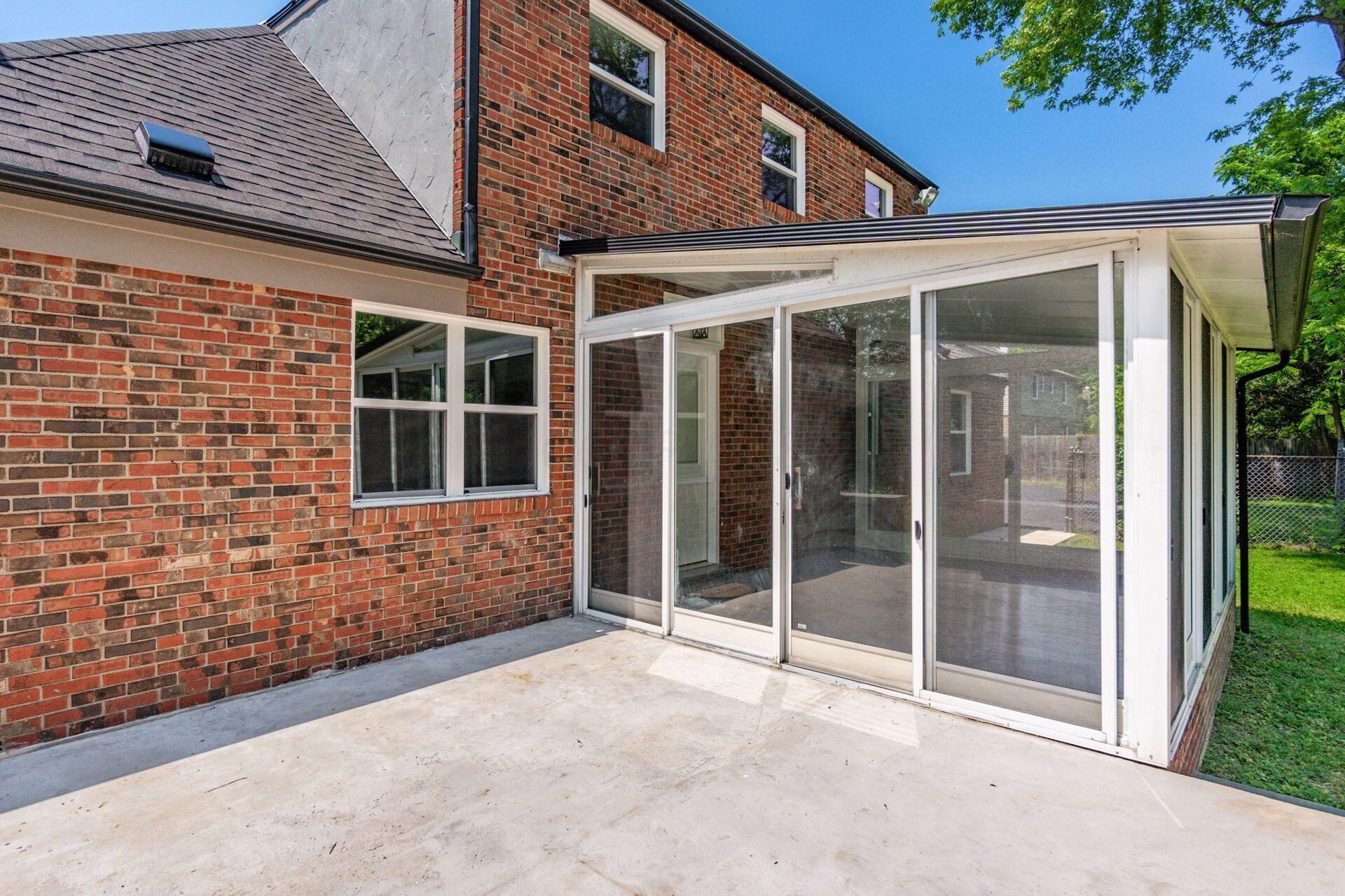 1120 Fairway Boulevard