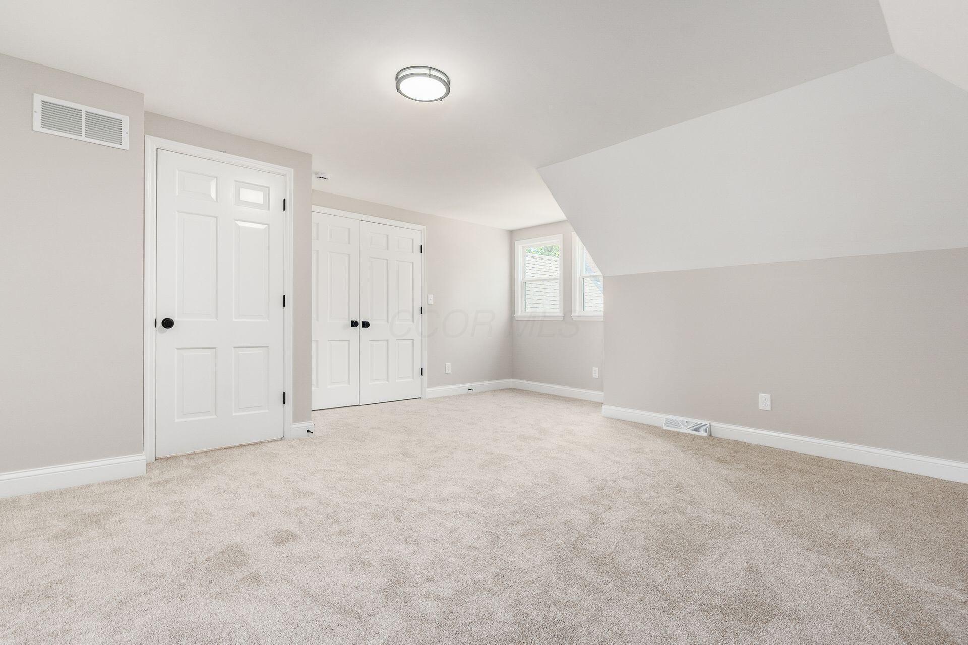 1120 Fairway Boulevard