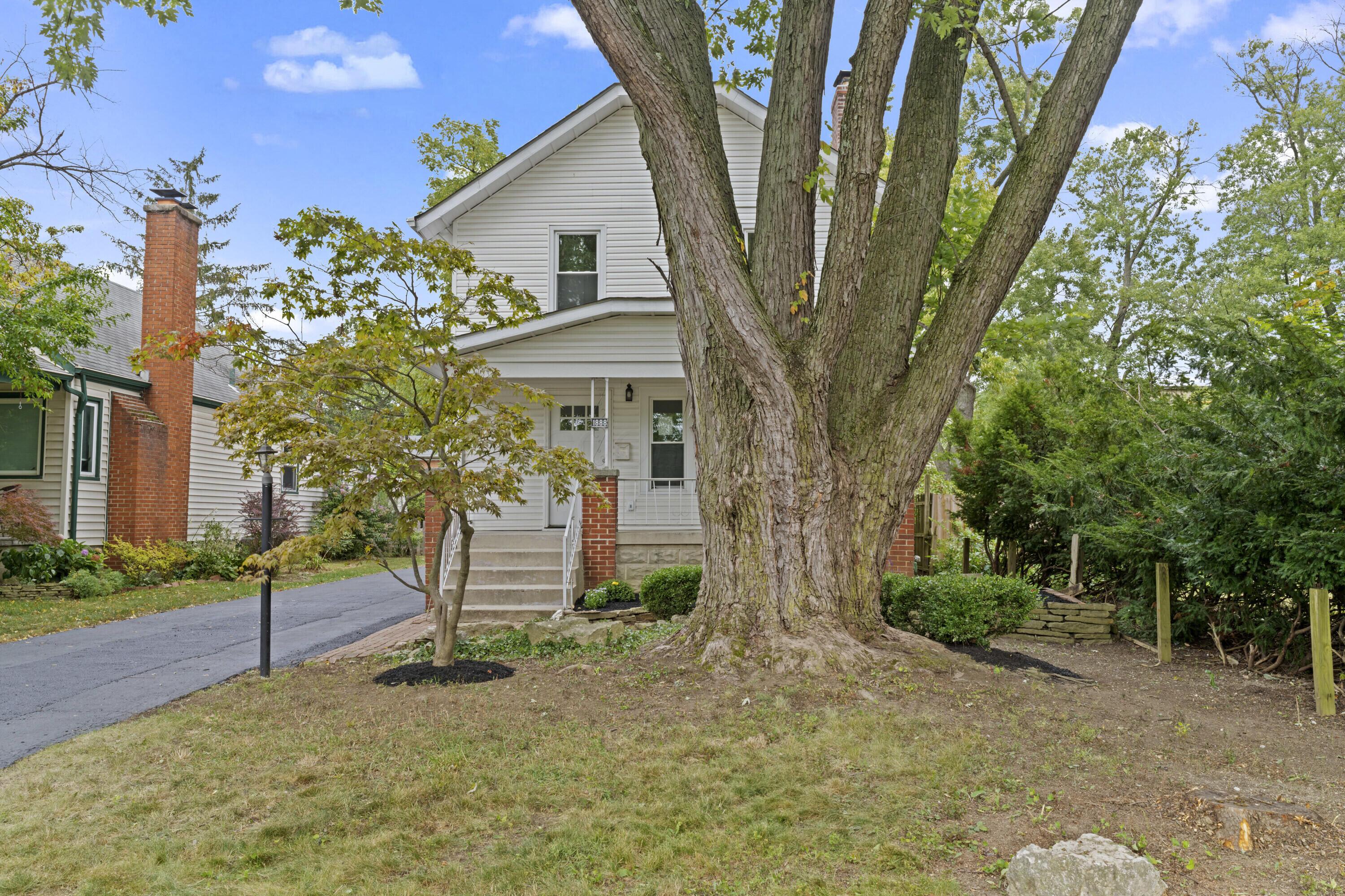 1888 E North Broadway Street