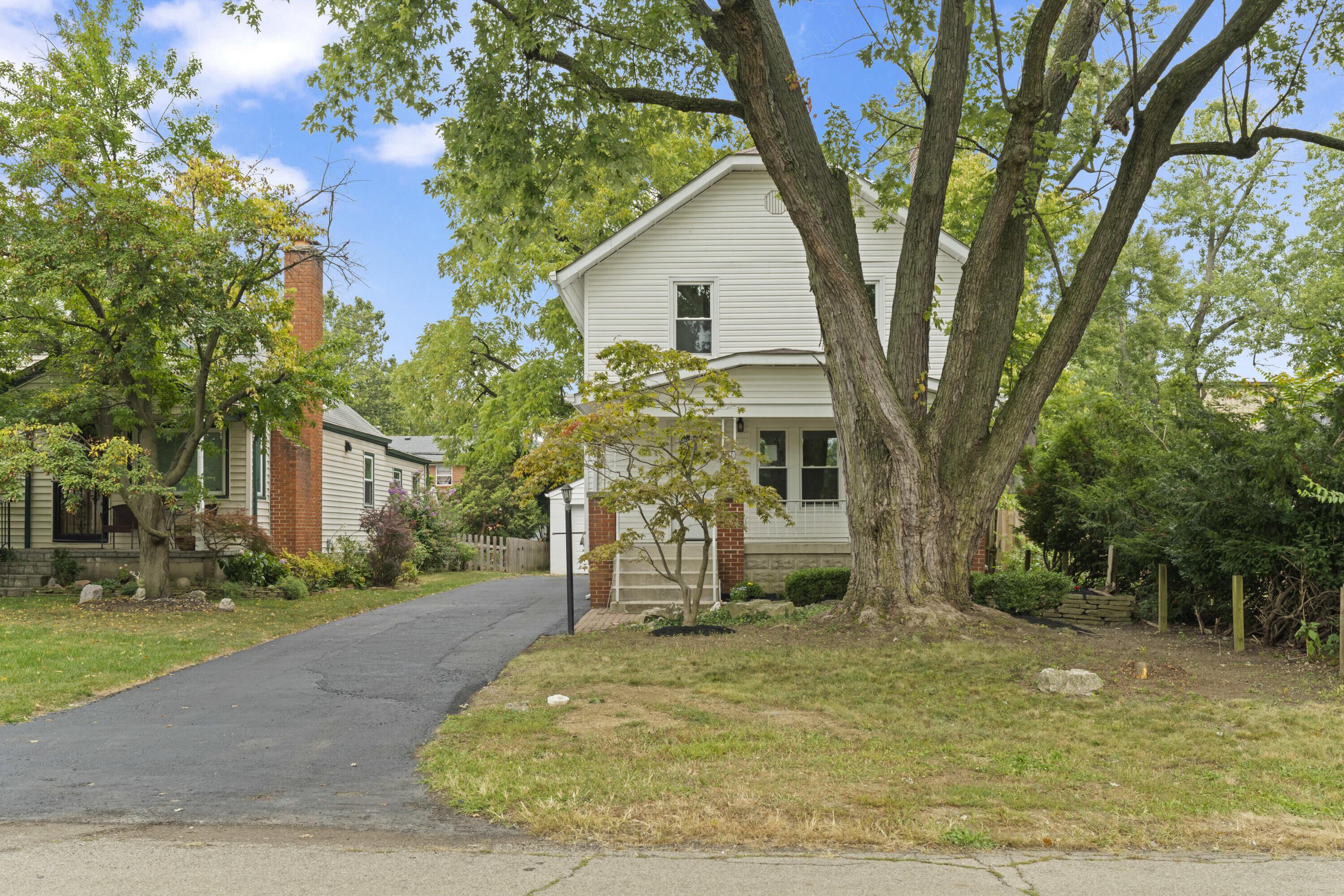 1888 E North Broadway Street