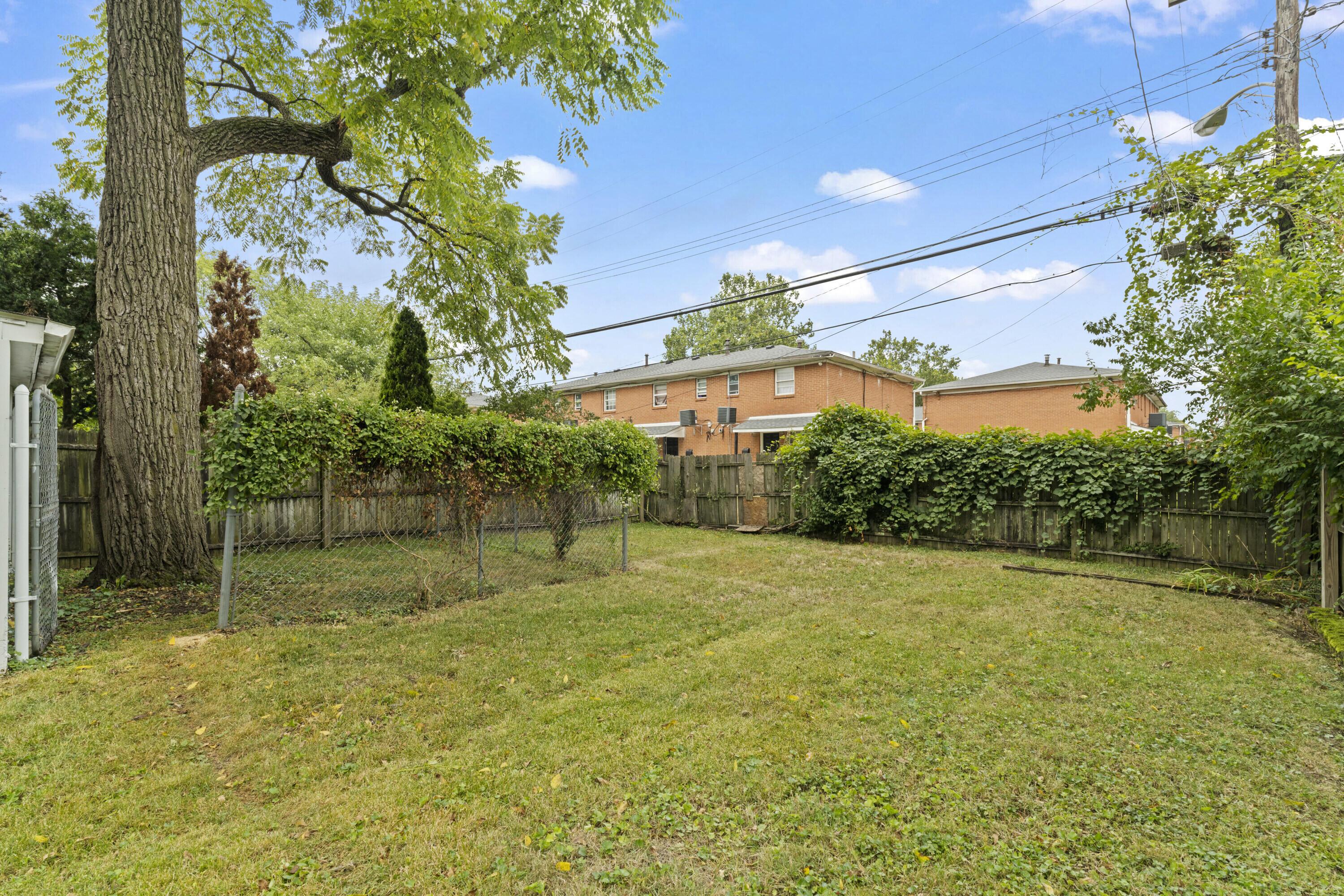 1888 E North Broadway Street