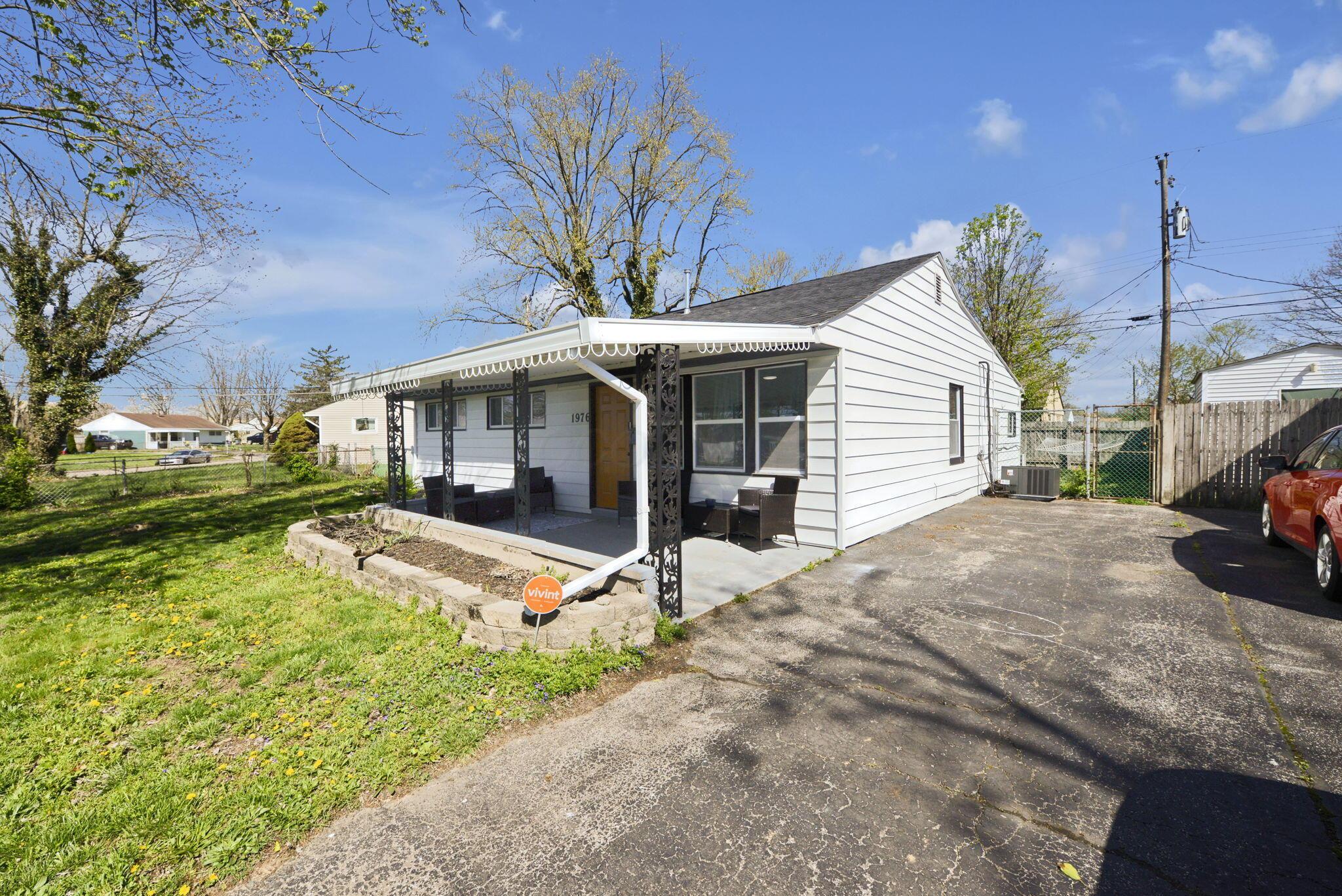 1976 Westfield Drive S