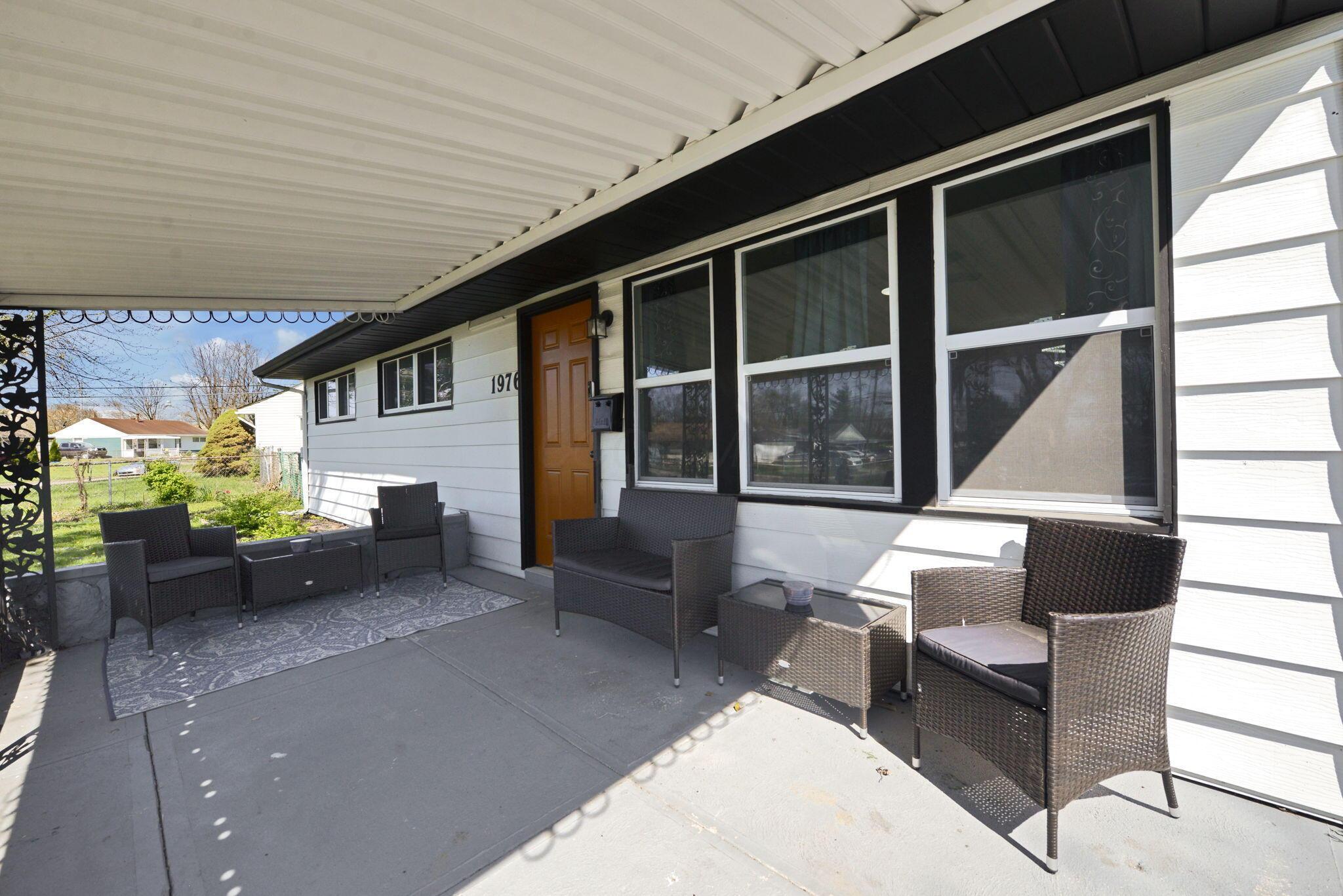 1976 Westfield Drive S