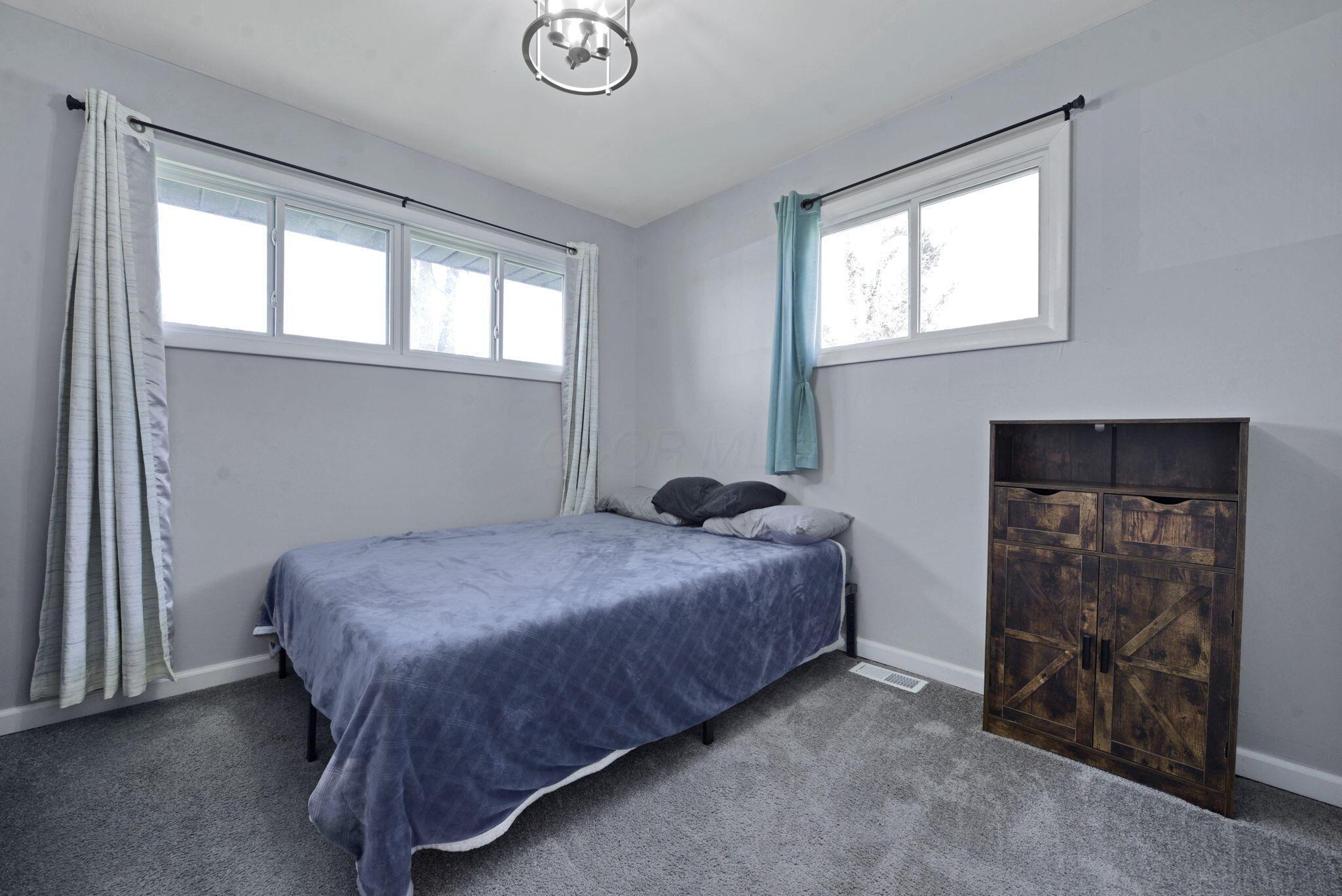 1976 Westfield Drive S