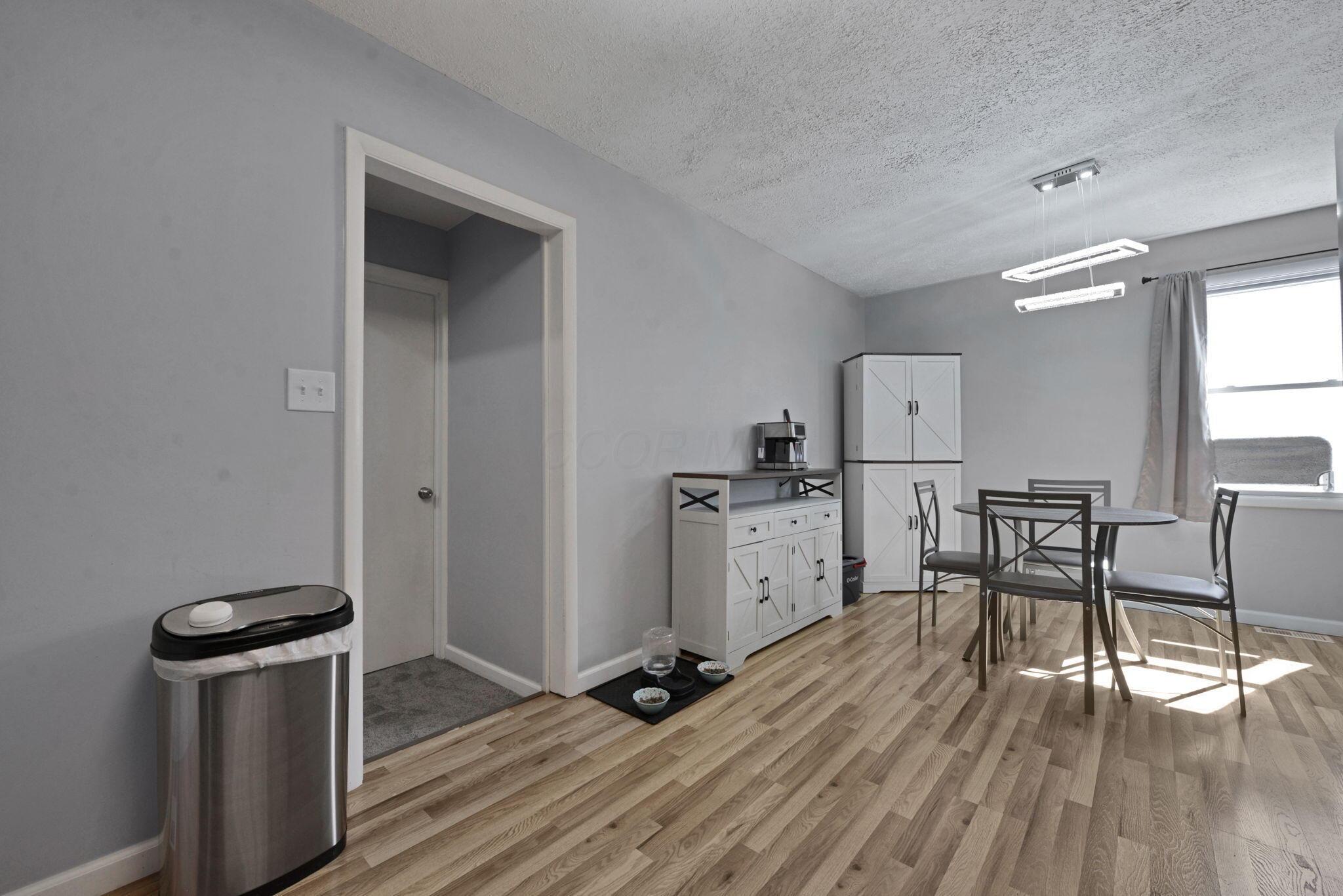 1976 Westfield Drive S