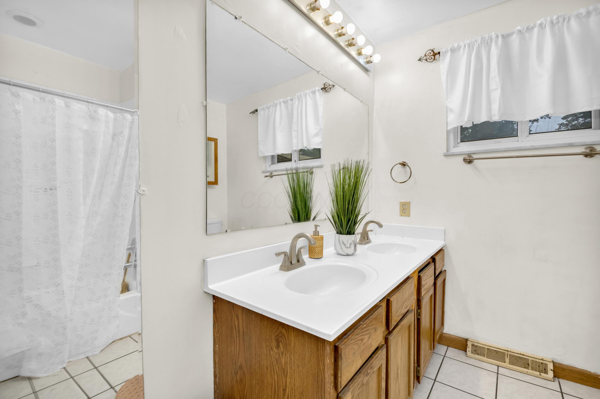 117 Charward Road SW