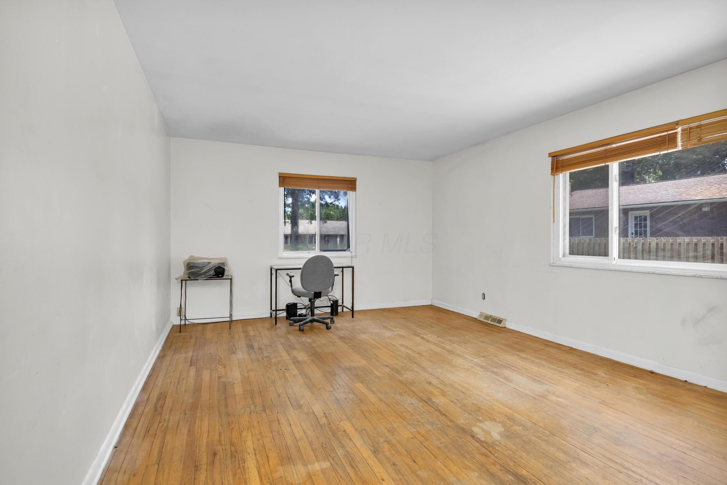 117 Charward Road SW