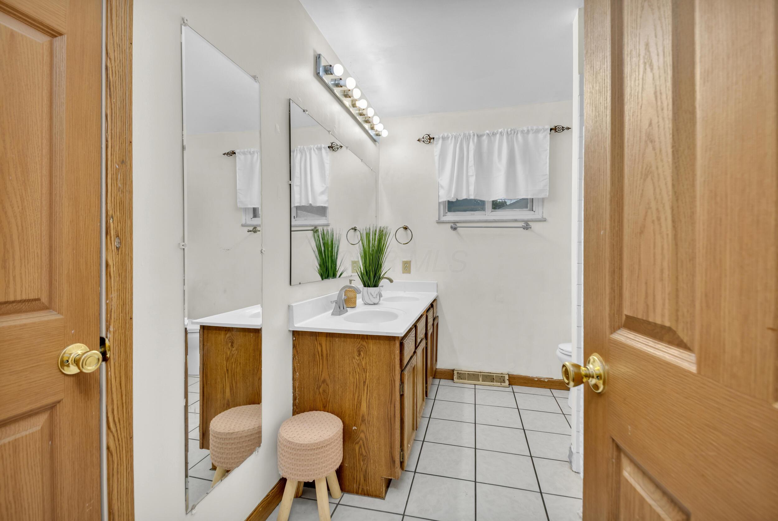117 Charward Road SW