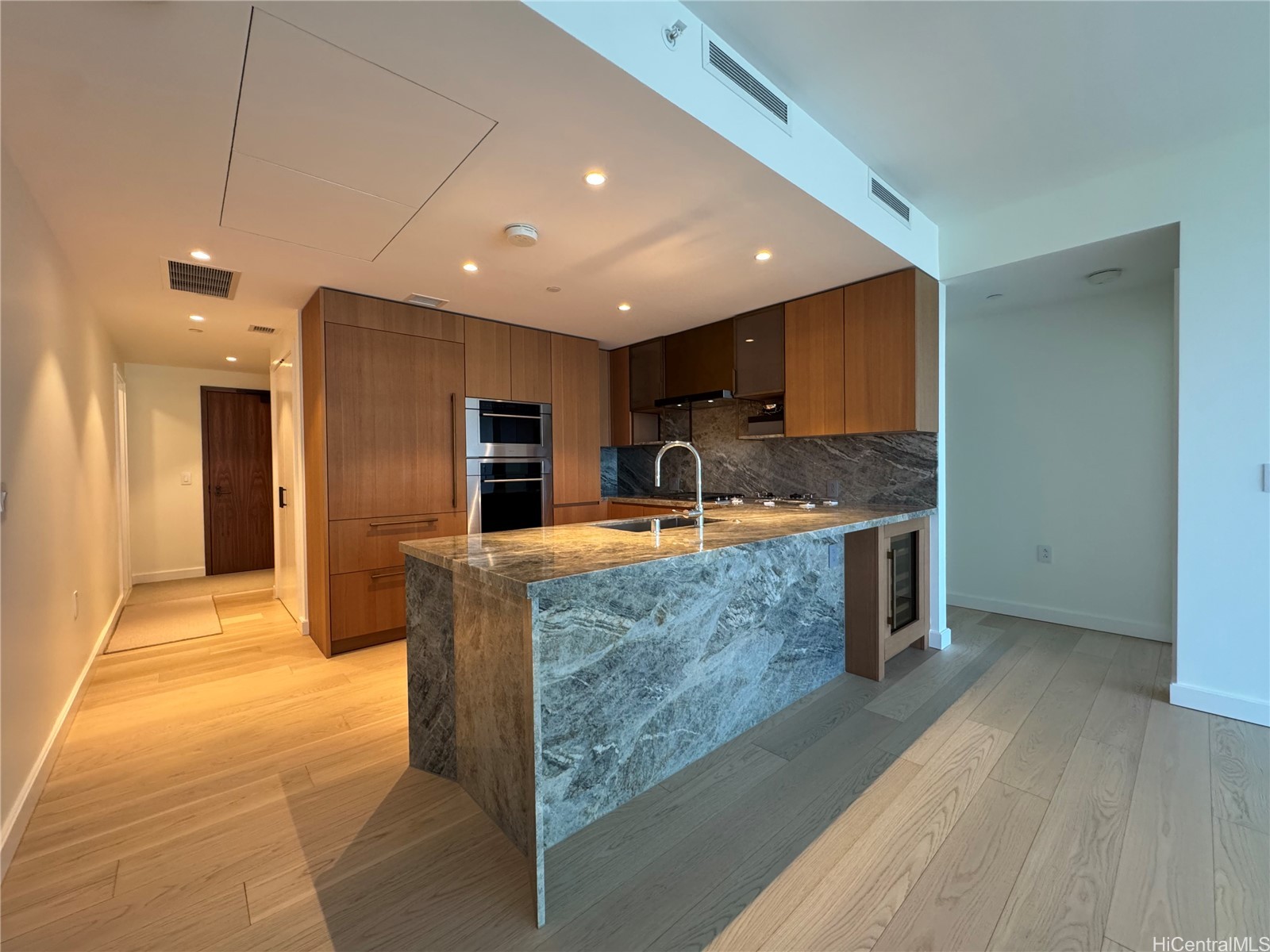 1100 Ala Moana Boulevard 2102