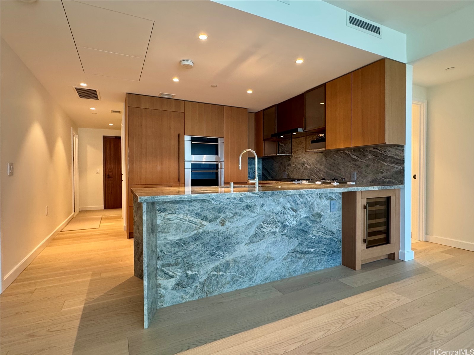 1100 Ala Moana Boulevard 2102