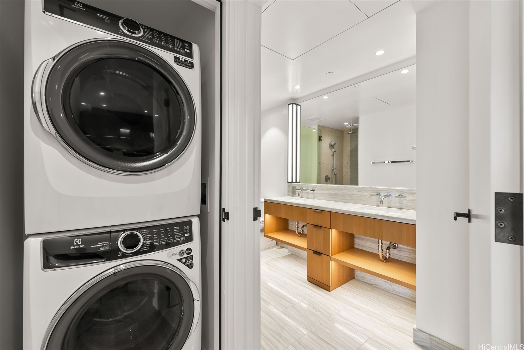 1100 Ala Moana Boulevard 705