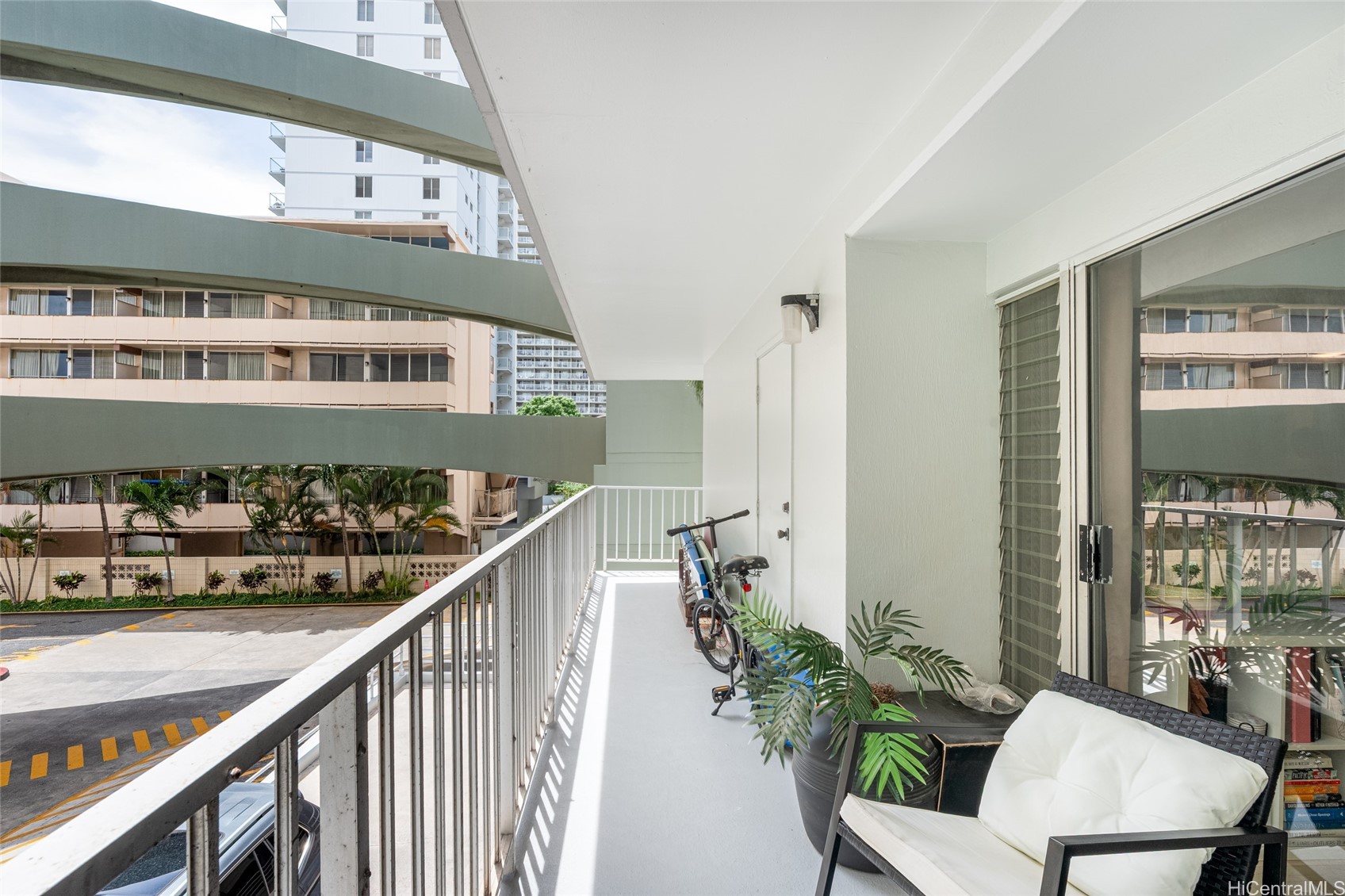 2222 Aloha Drive 104
