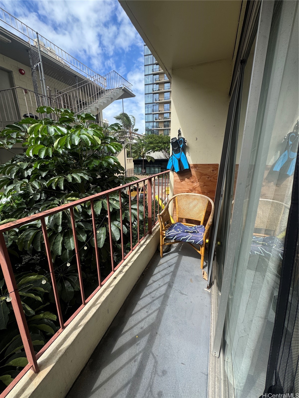222 Kaiulani Avenue 303