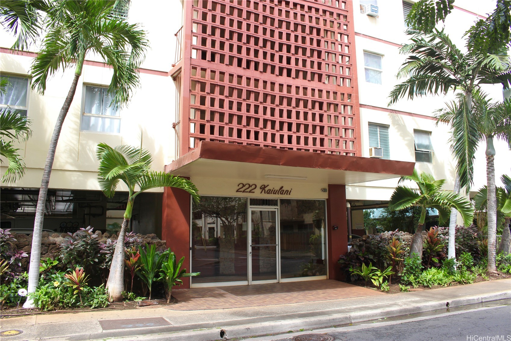 222 Kaiulani Avenue 303