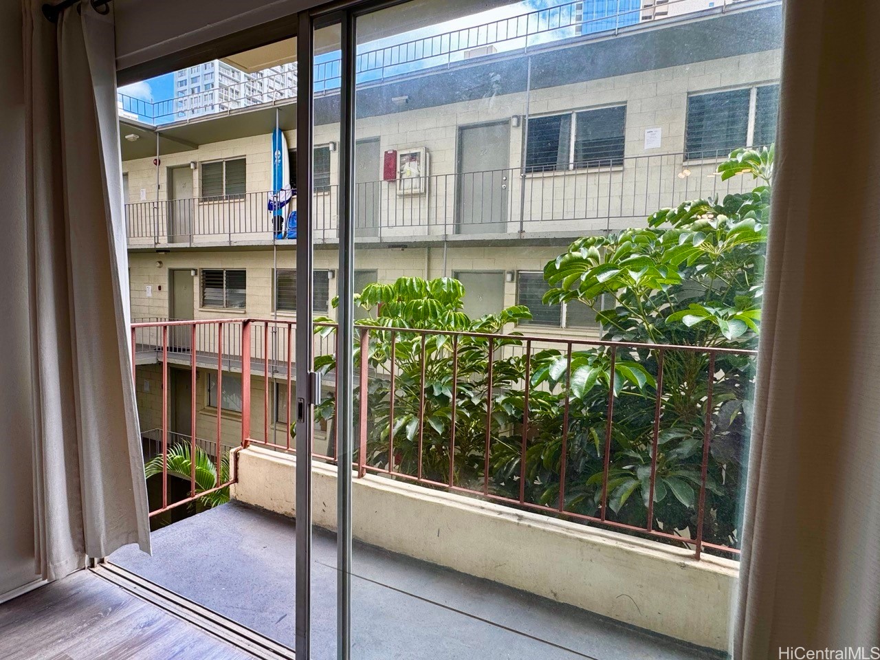 222 Kaiulani Avenue 303
