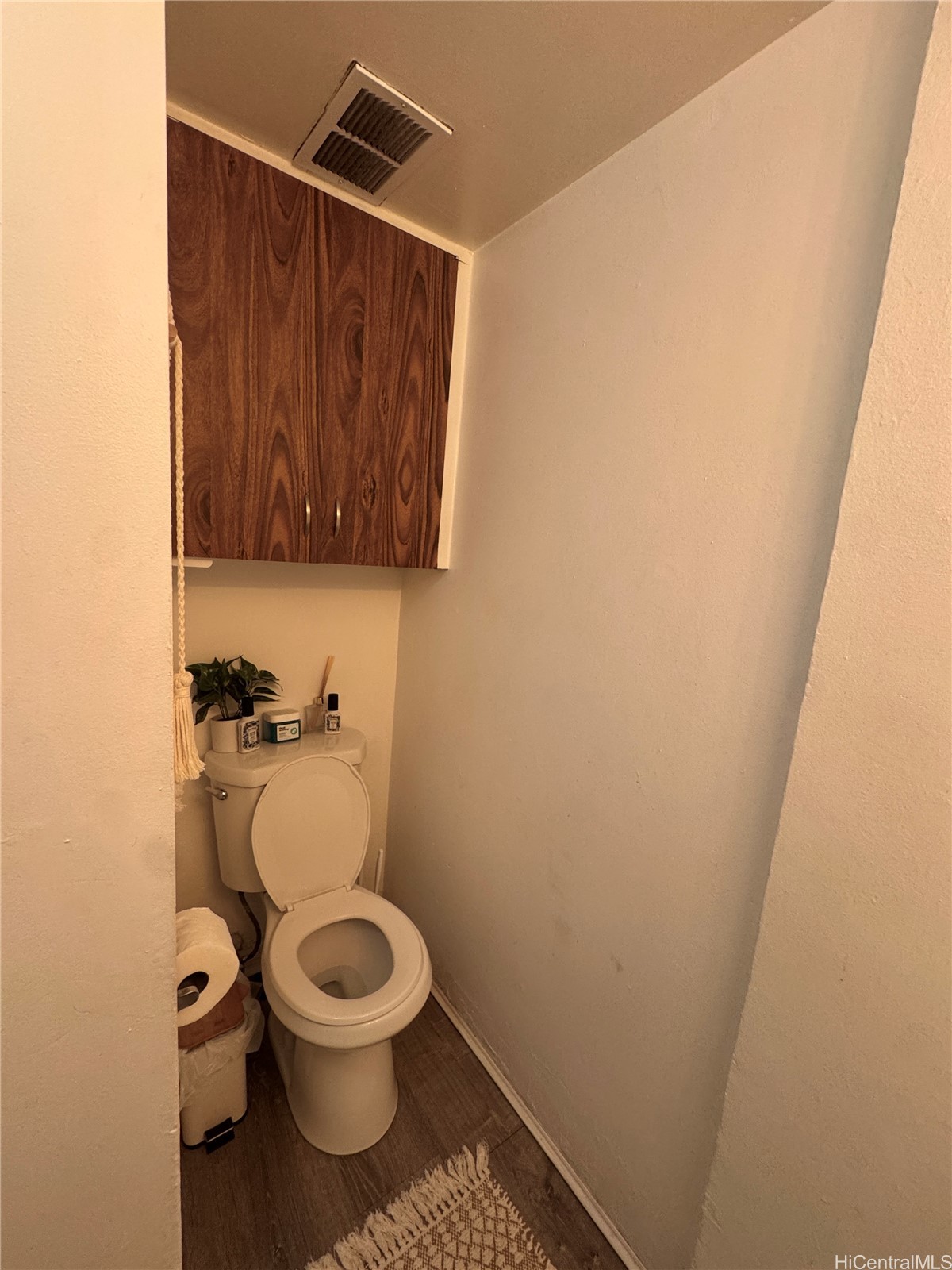 222 Kaiulani Avenue 303