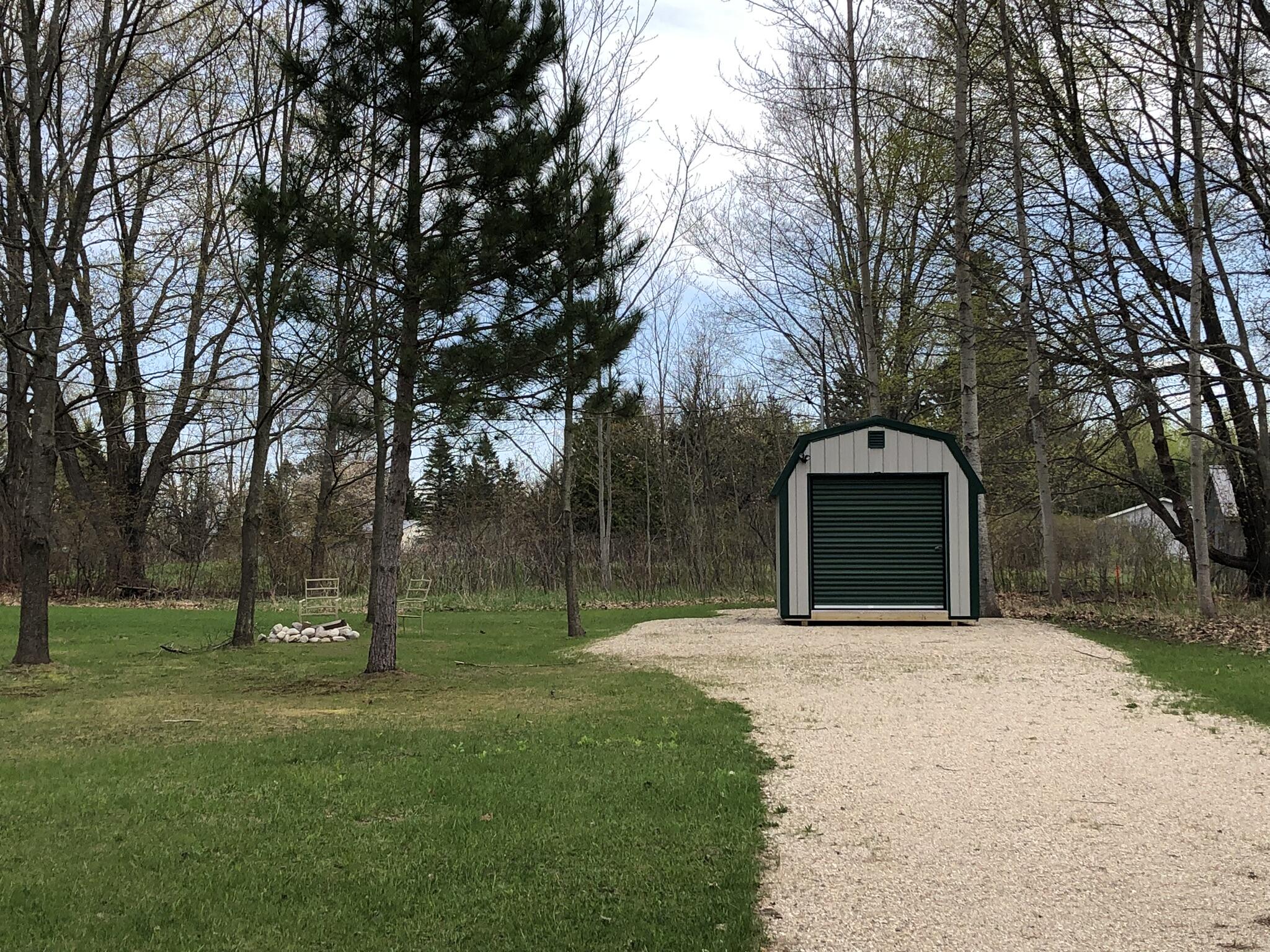 6398 E Gill Road, 03-06-15-100-008