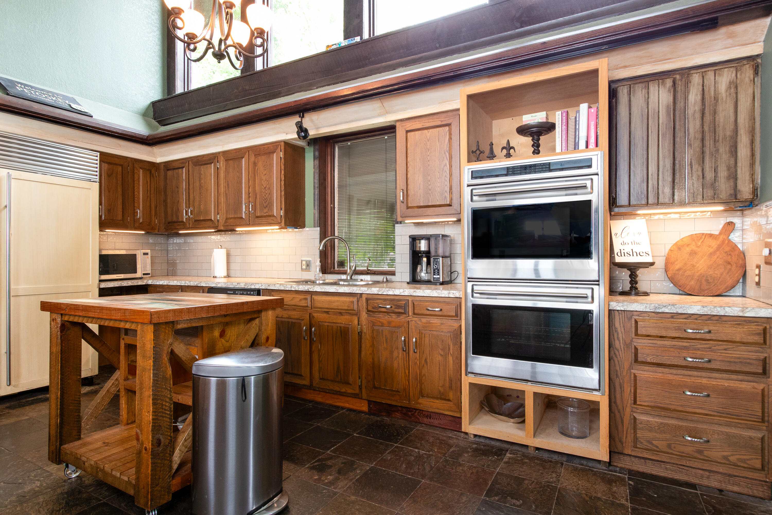 4580 Pangbuin Street