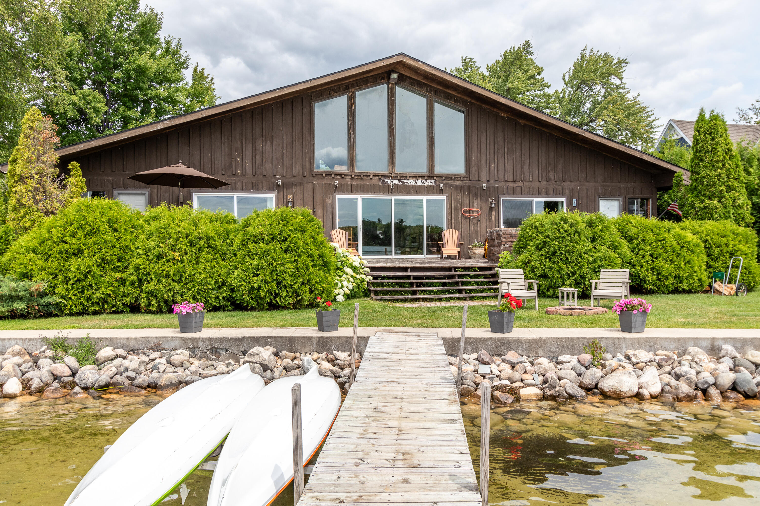 4580 Pangbuin Street