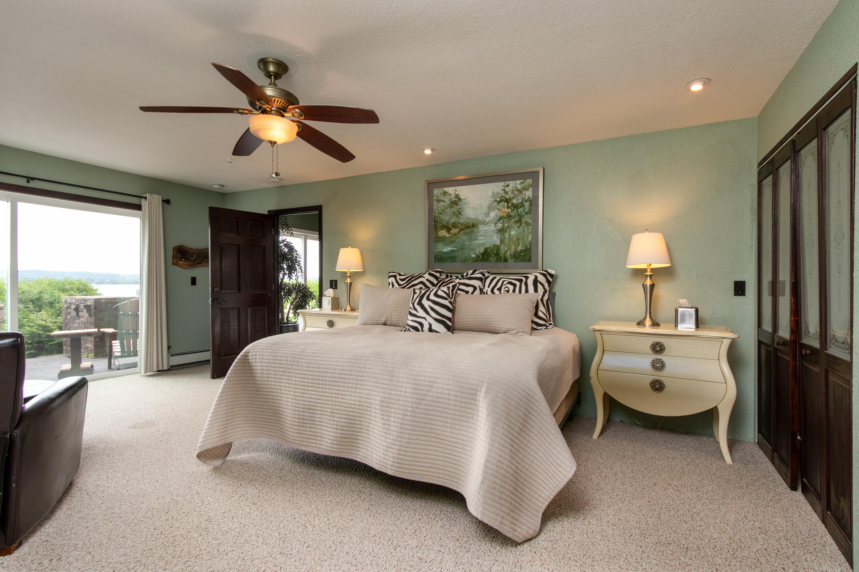 4580 Pangbuin Street