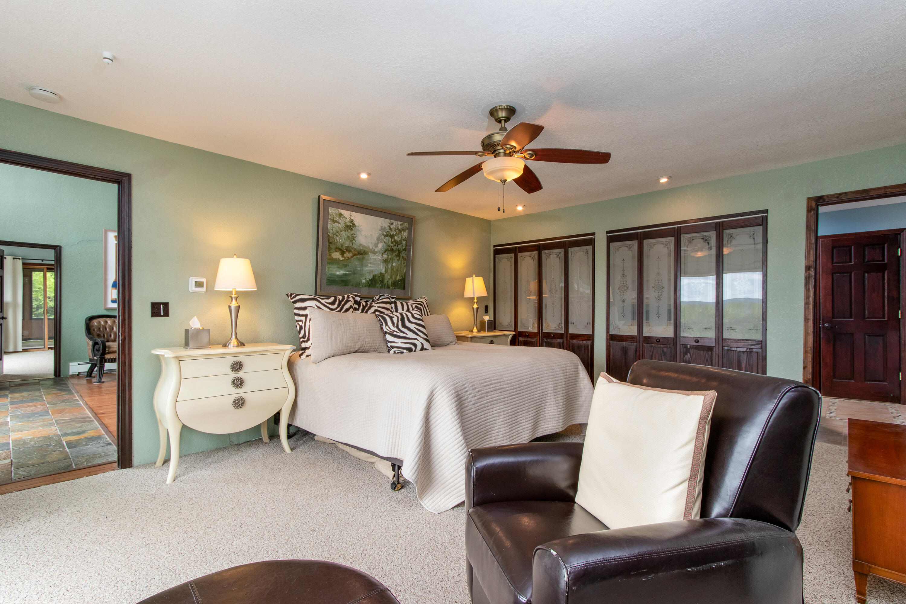 4580 Pangbuin Street