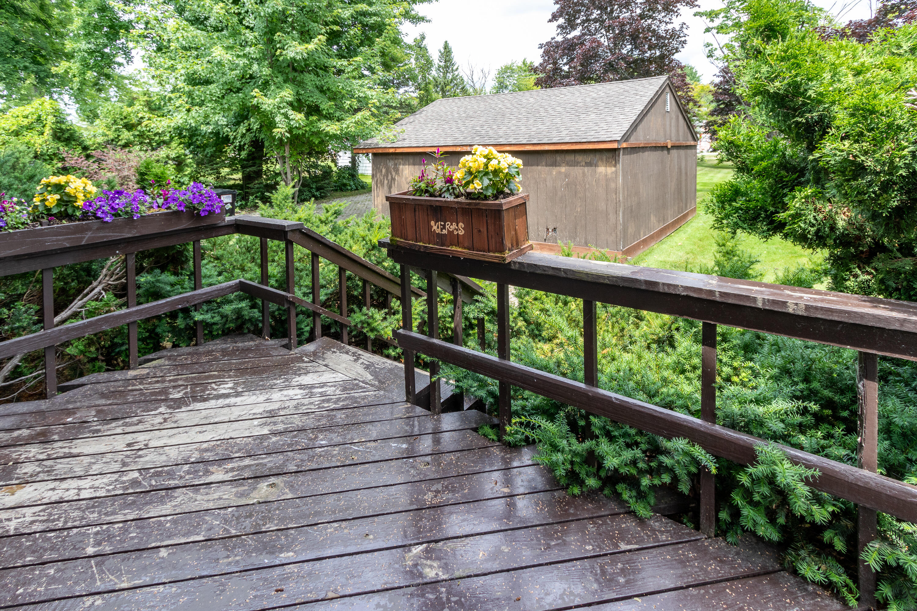 4580 Pangbuin Street