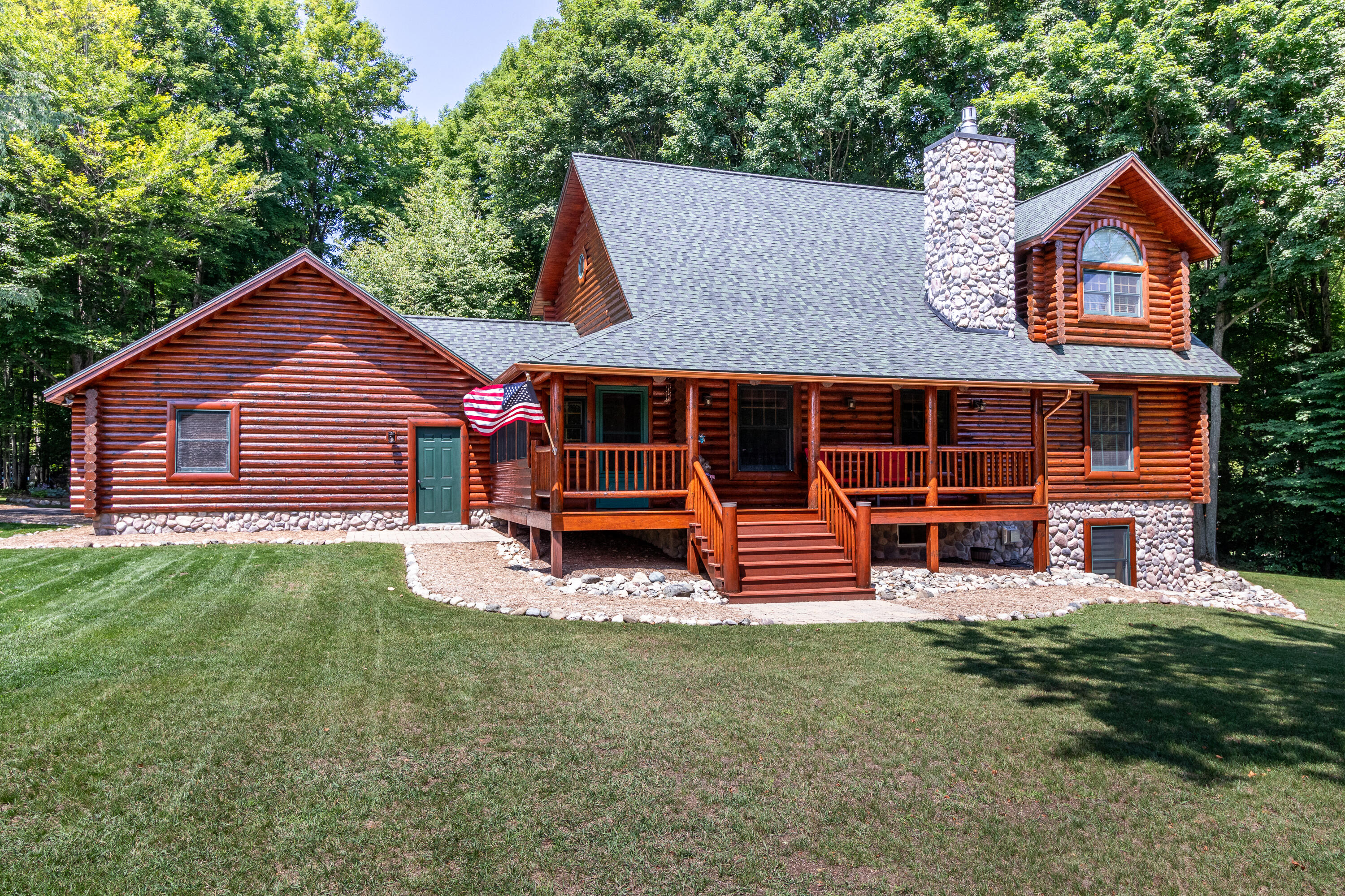 1726 Stonehedge Court
