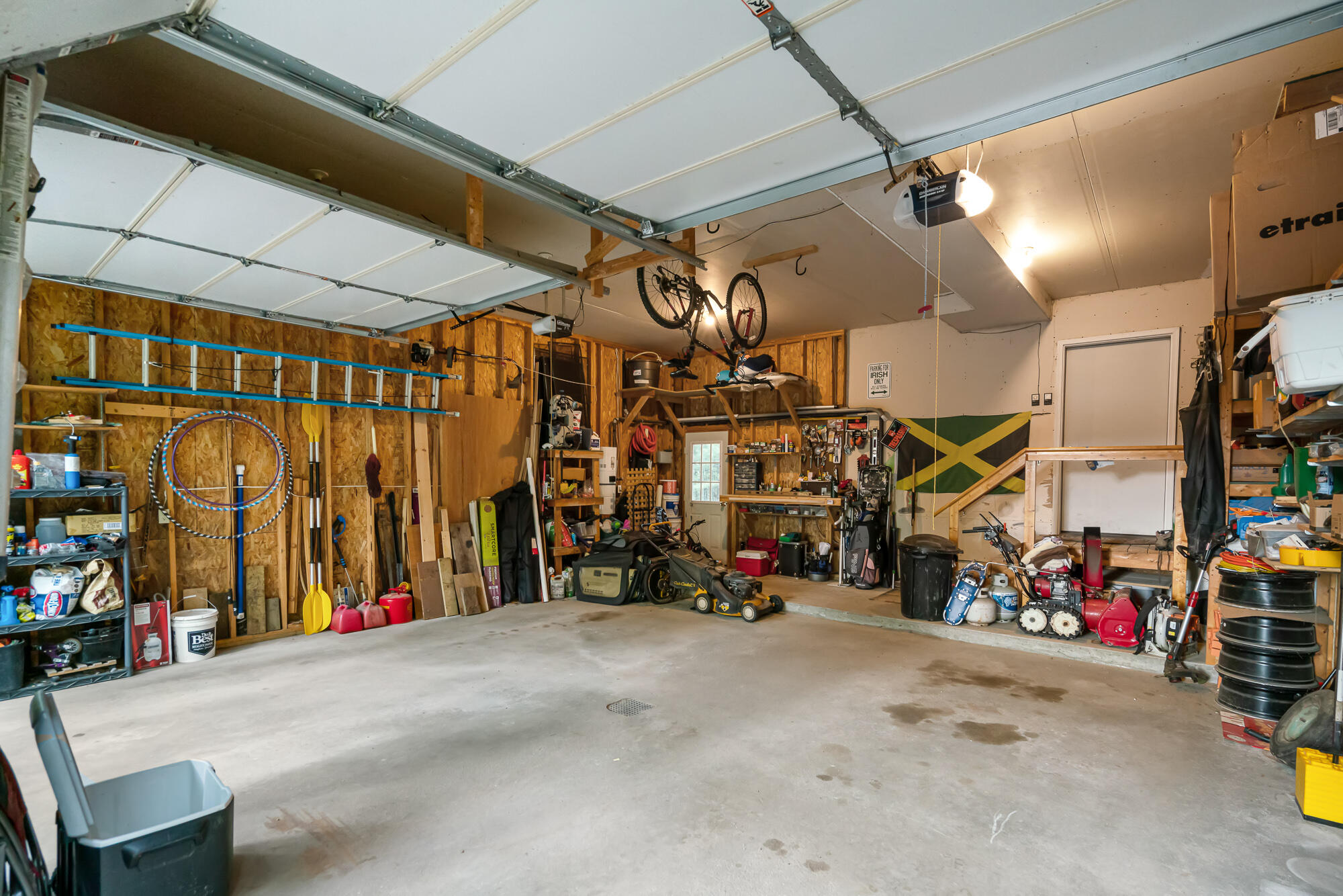 1735 Shawnee Drive