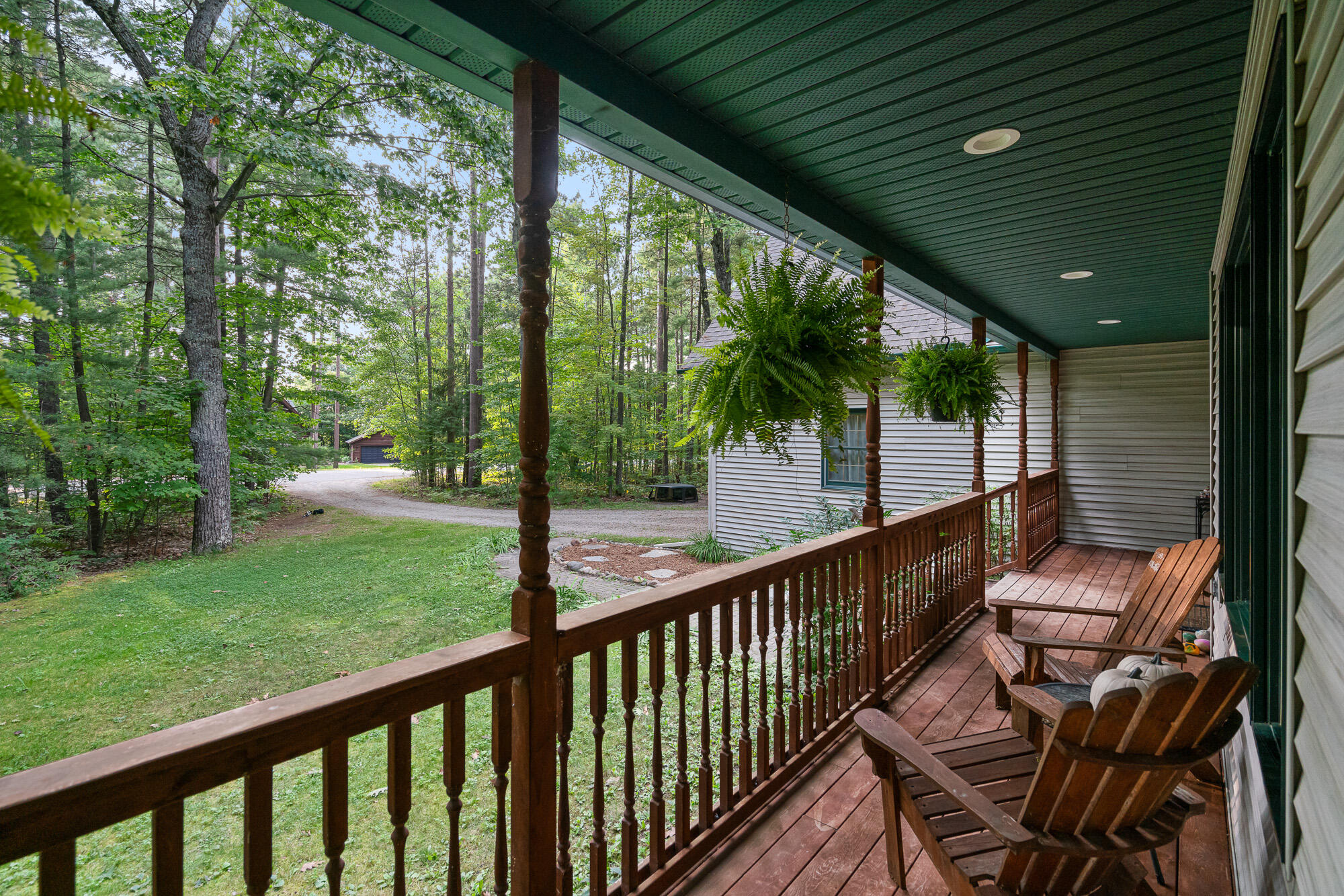 1735 Shawnee Drive