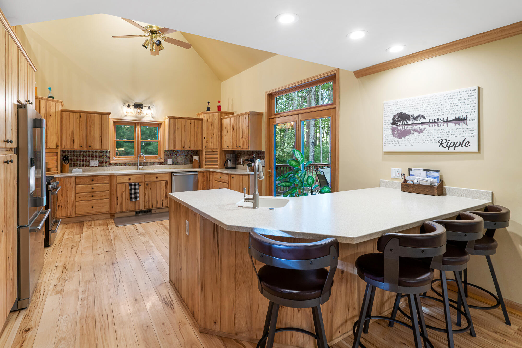 1735 Shawnee Drive