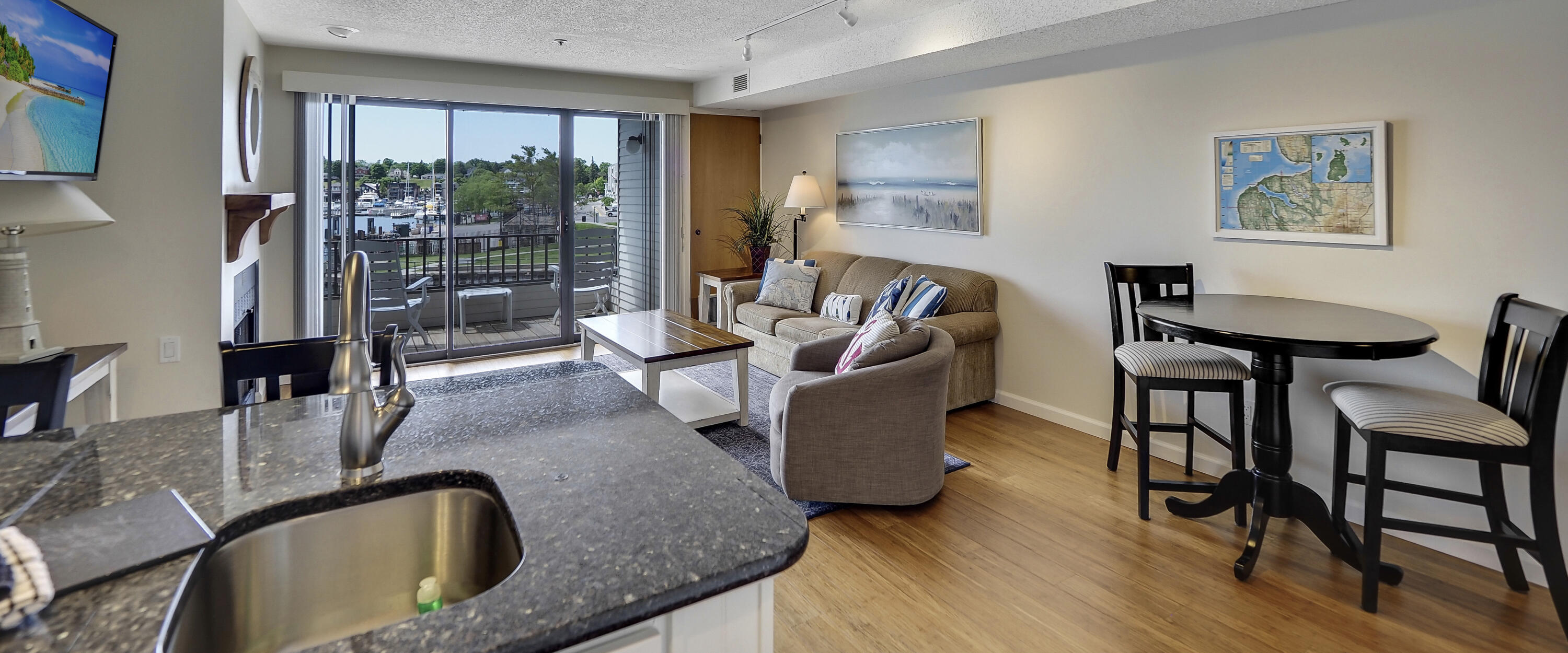 100 Michigan Avenue, Unit 235