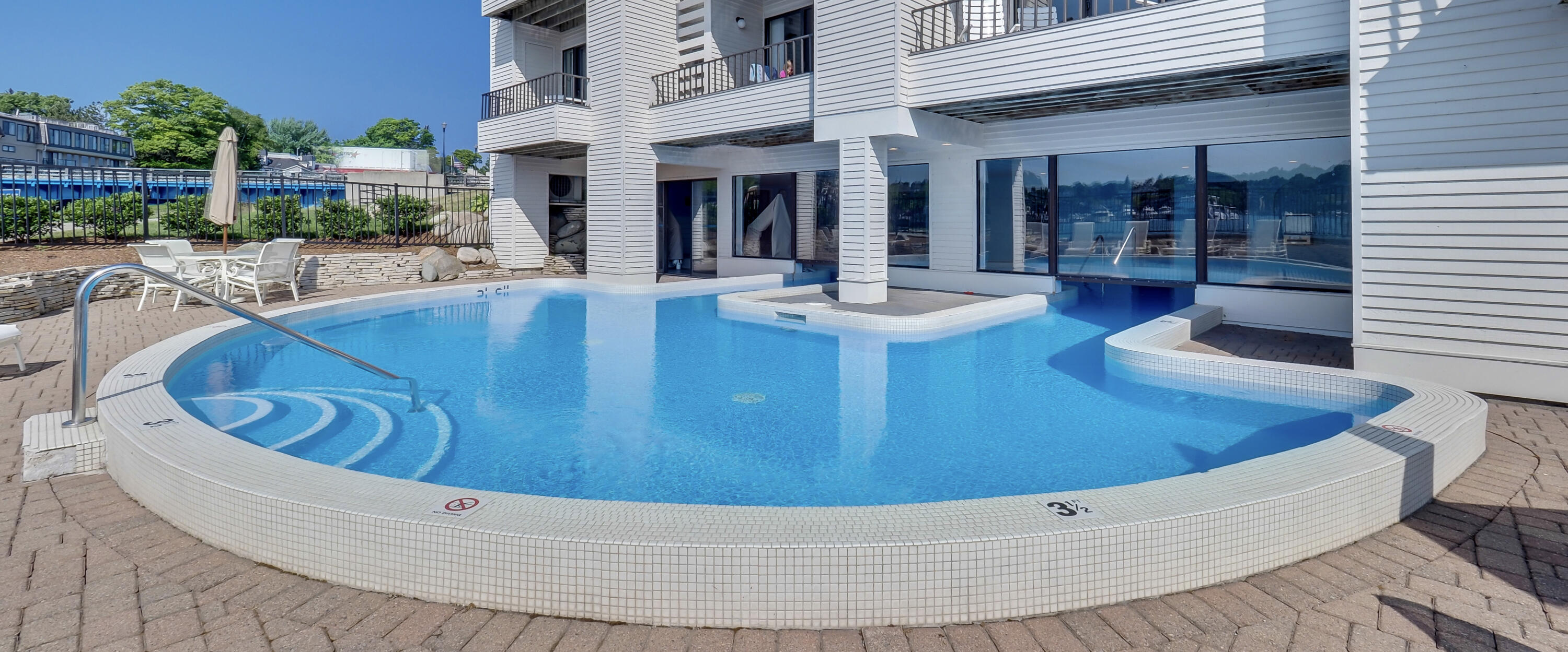 100 Michigan Avenue, Unit 235
