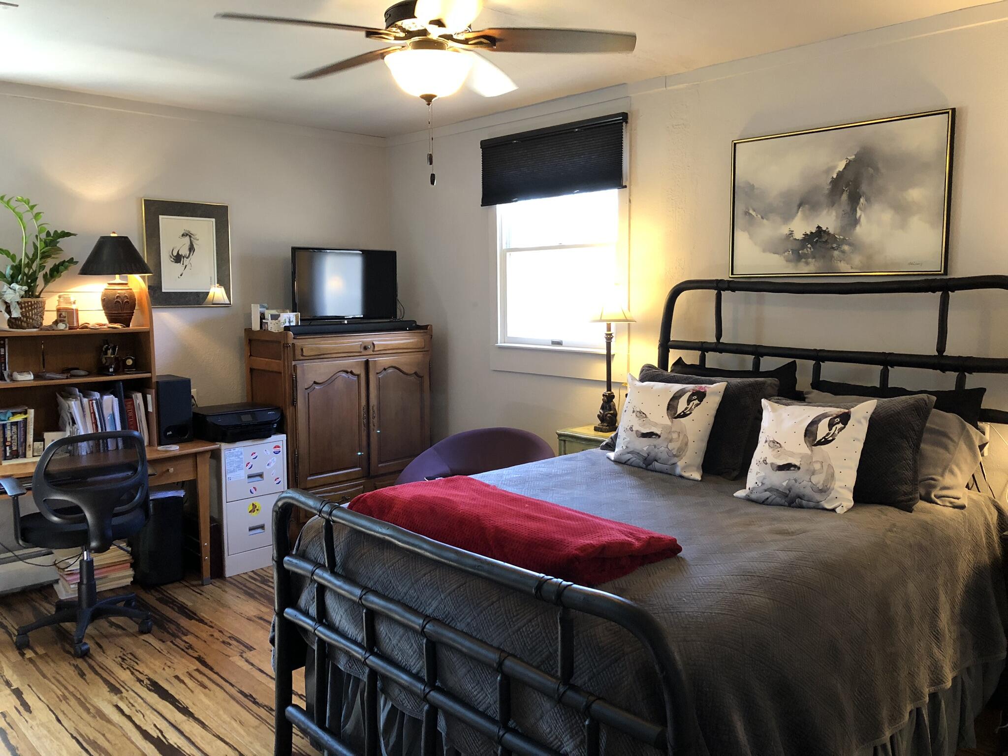 914 W Cadillac Street