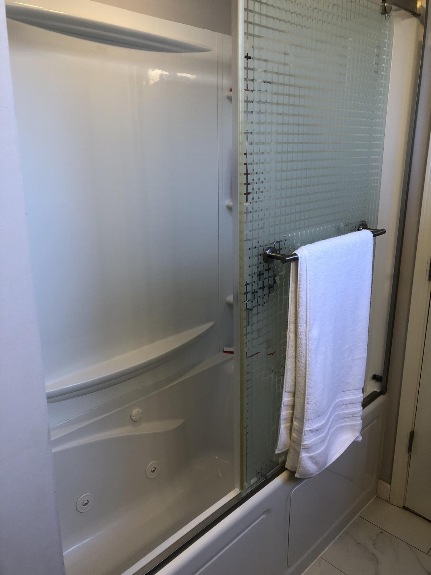 914 W Cadillac Street