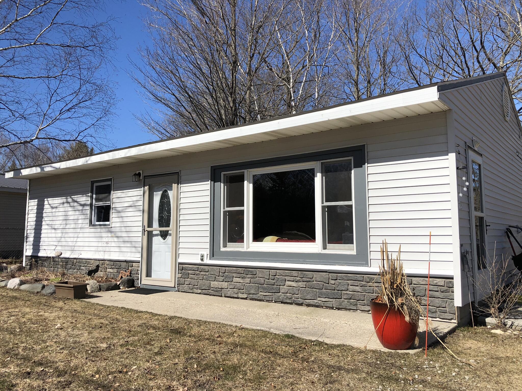 914 W Cadillac Street