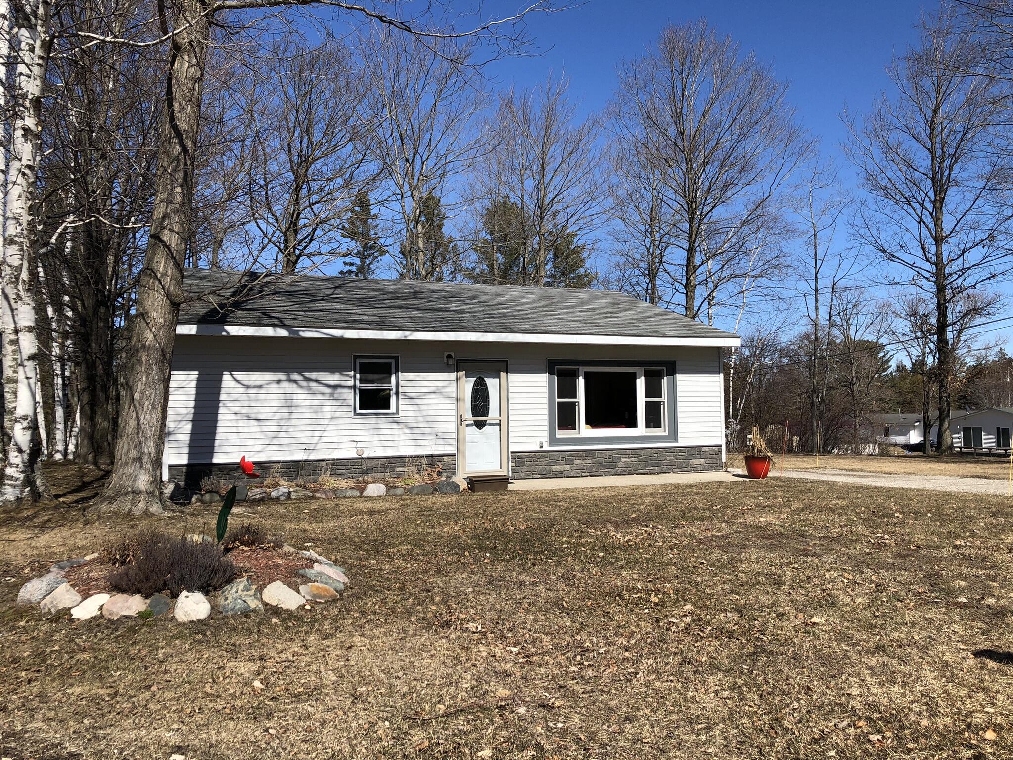 914 W Cadillac Street