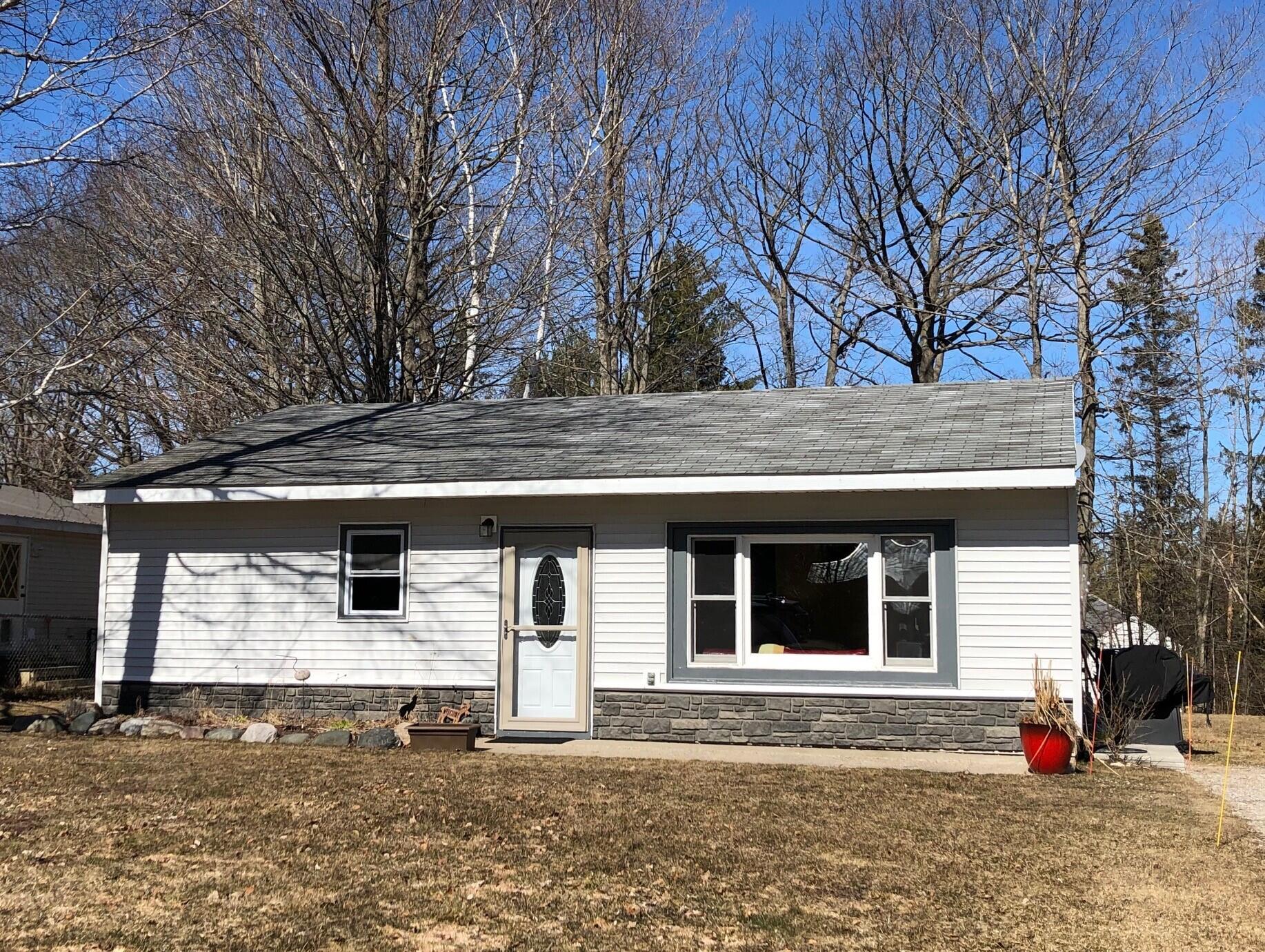 914 W Cadillac Street