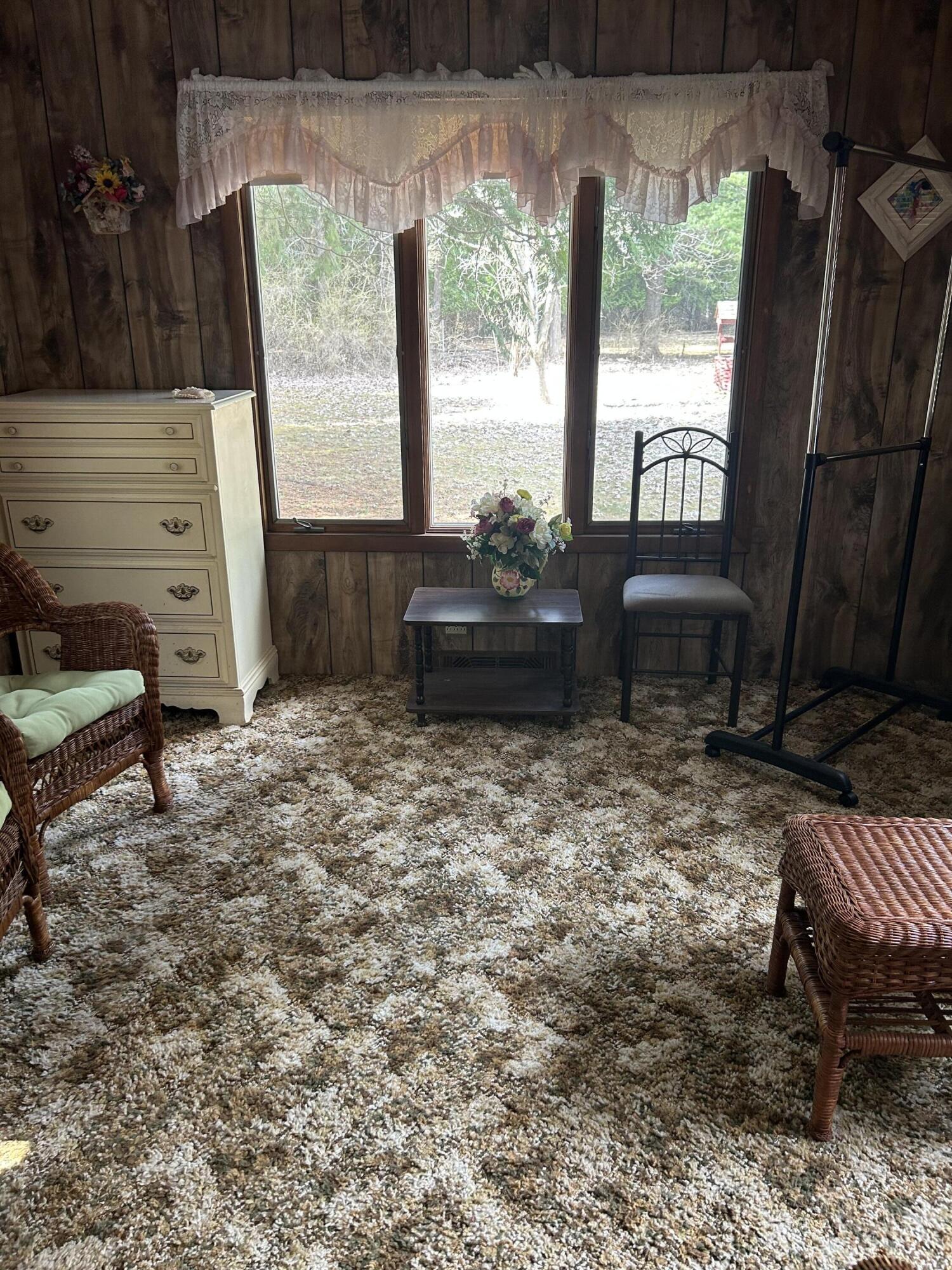 9291 N Straits Highway