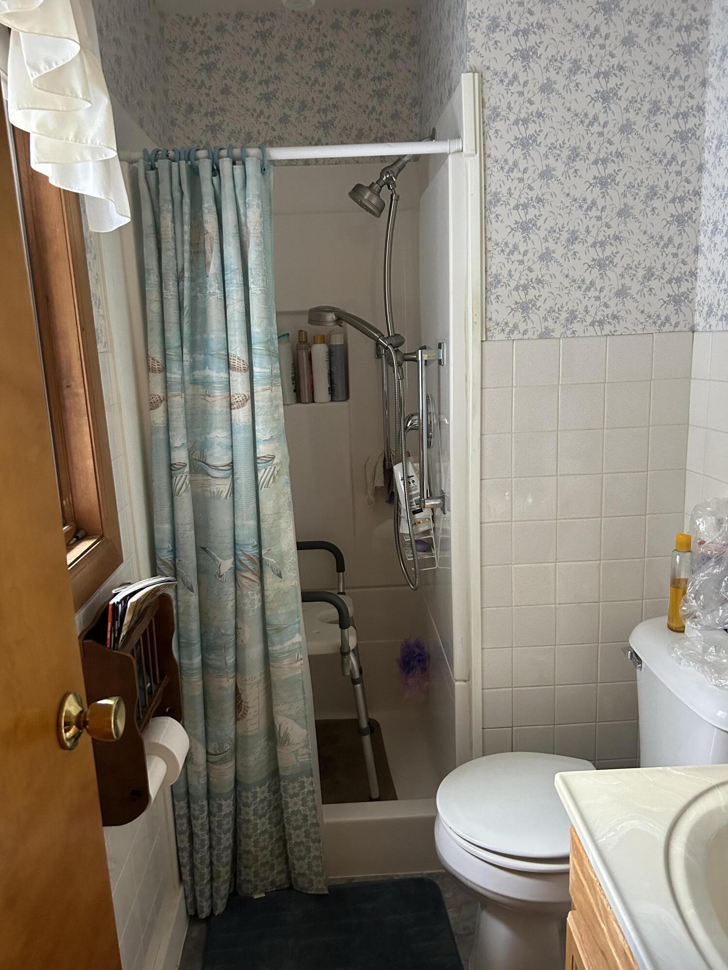 9291 N Straits Highway