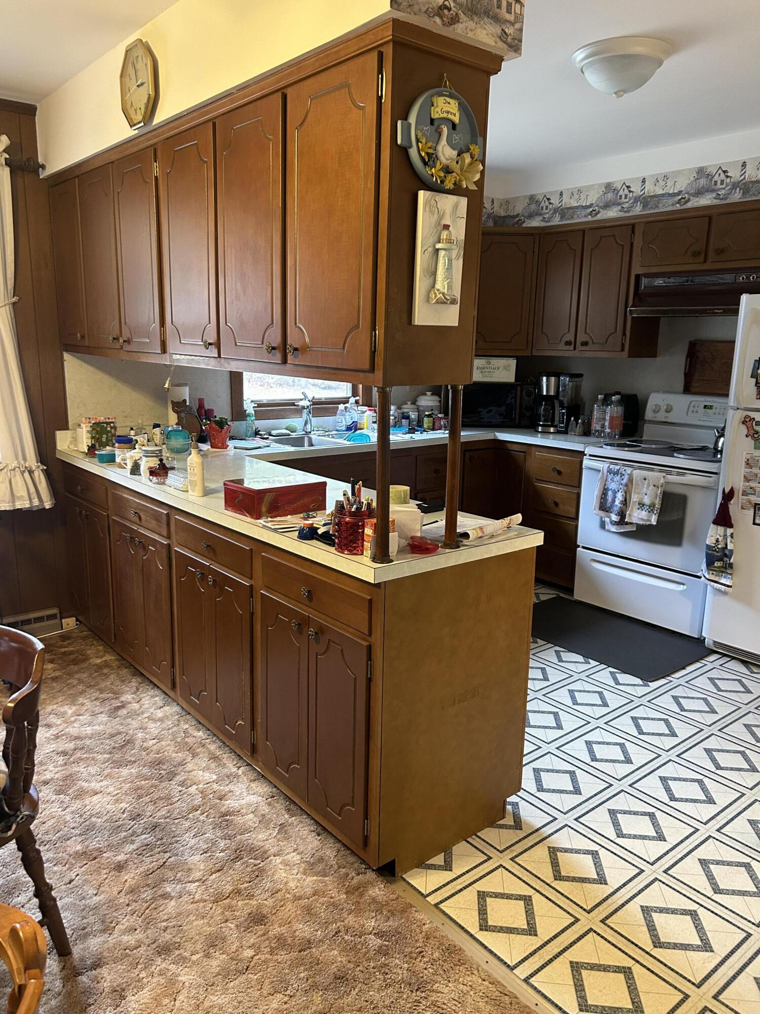 9291 N Straits Highway