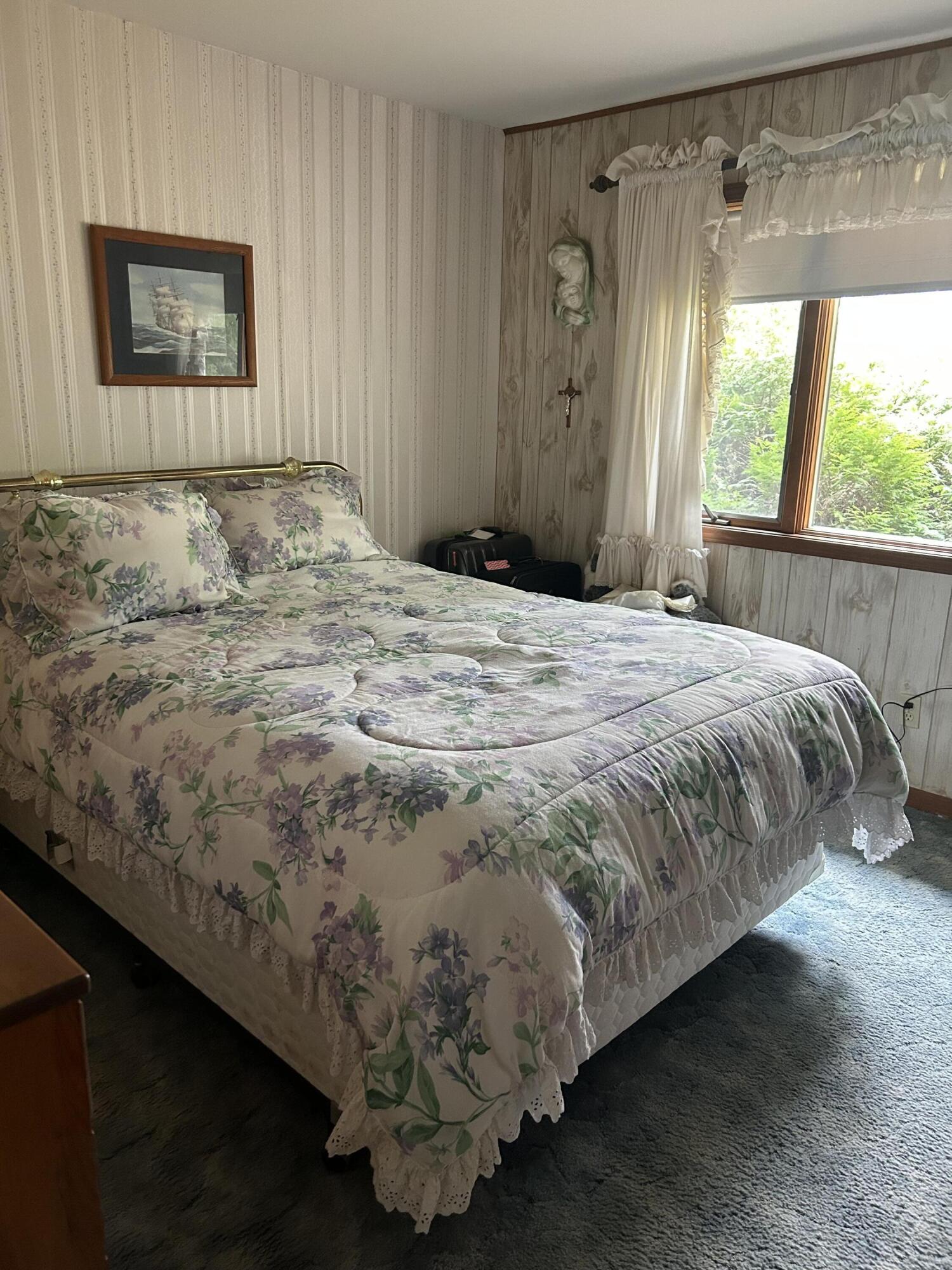 9291 N Straits Highway