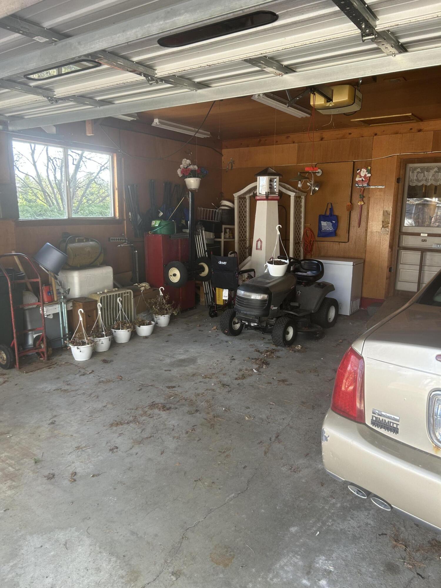 9291 N Straits Highway