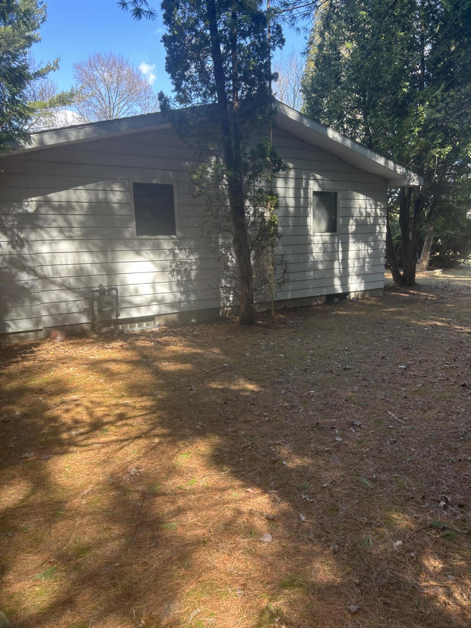 9291 N Straits Highway