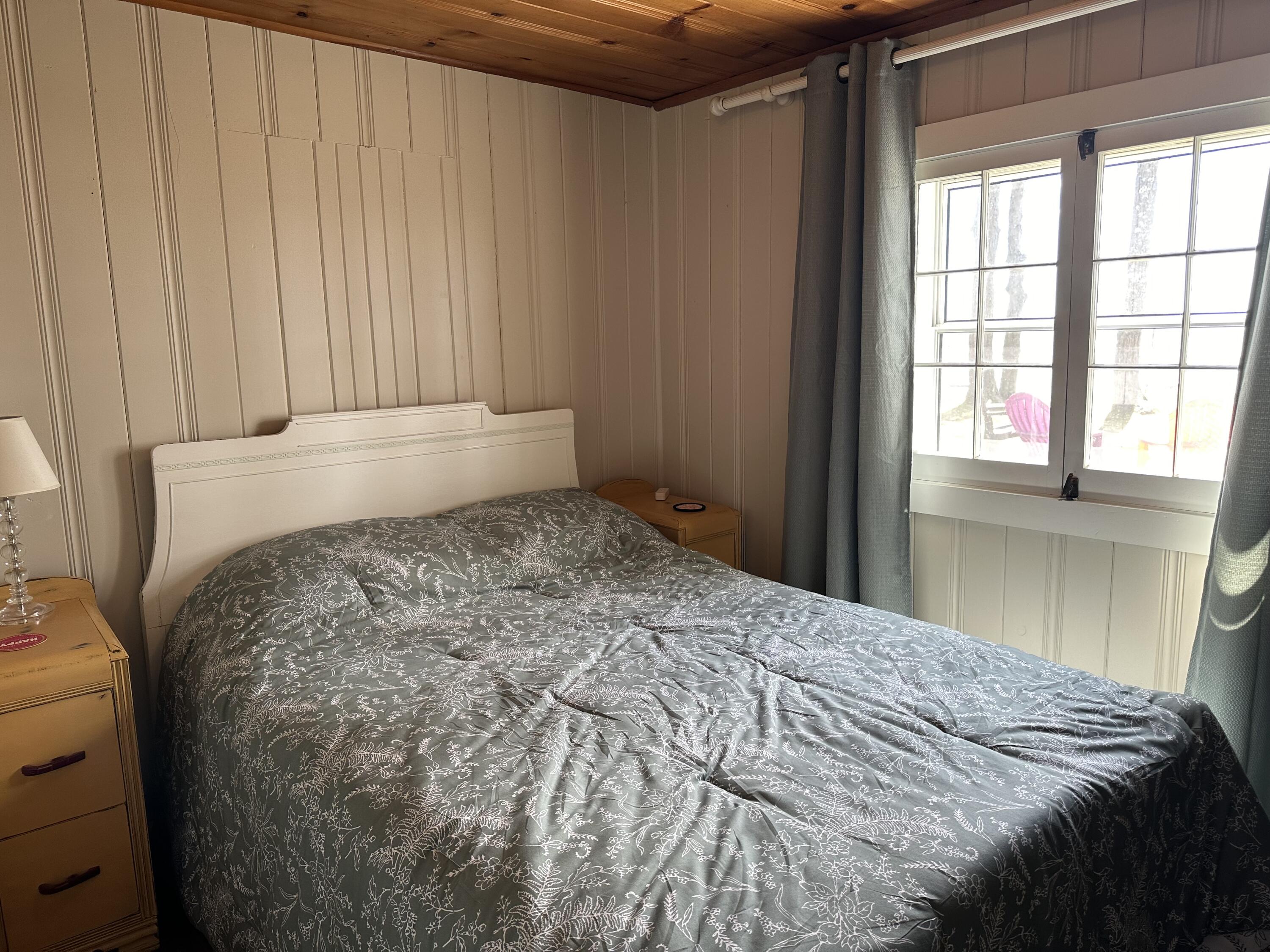 21913 Bluffs Highway