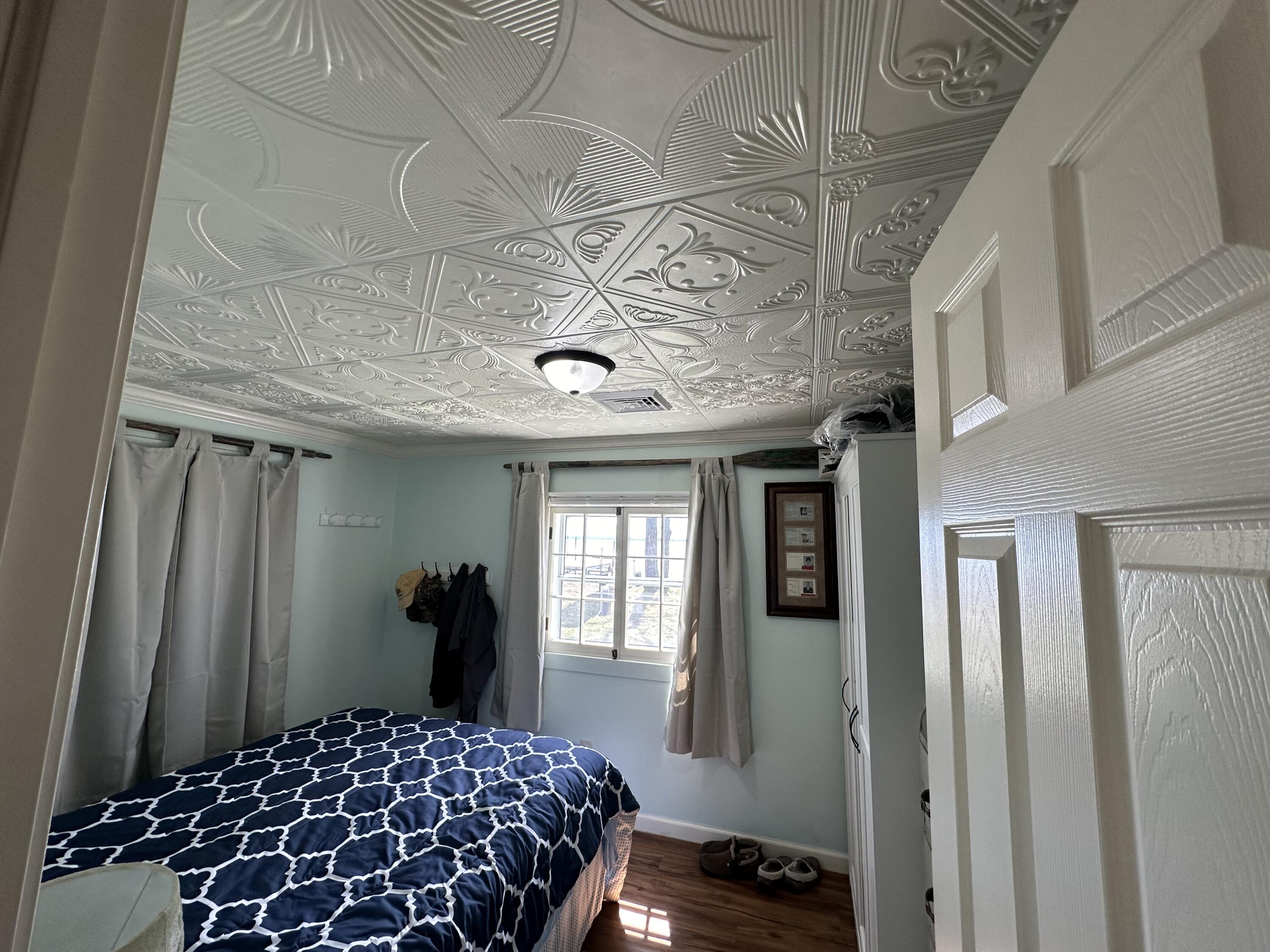 21913 Bluffs Highway