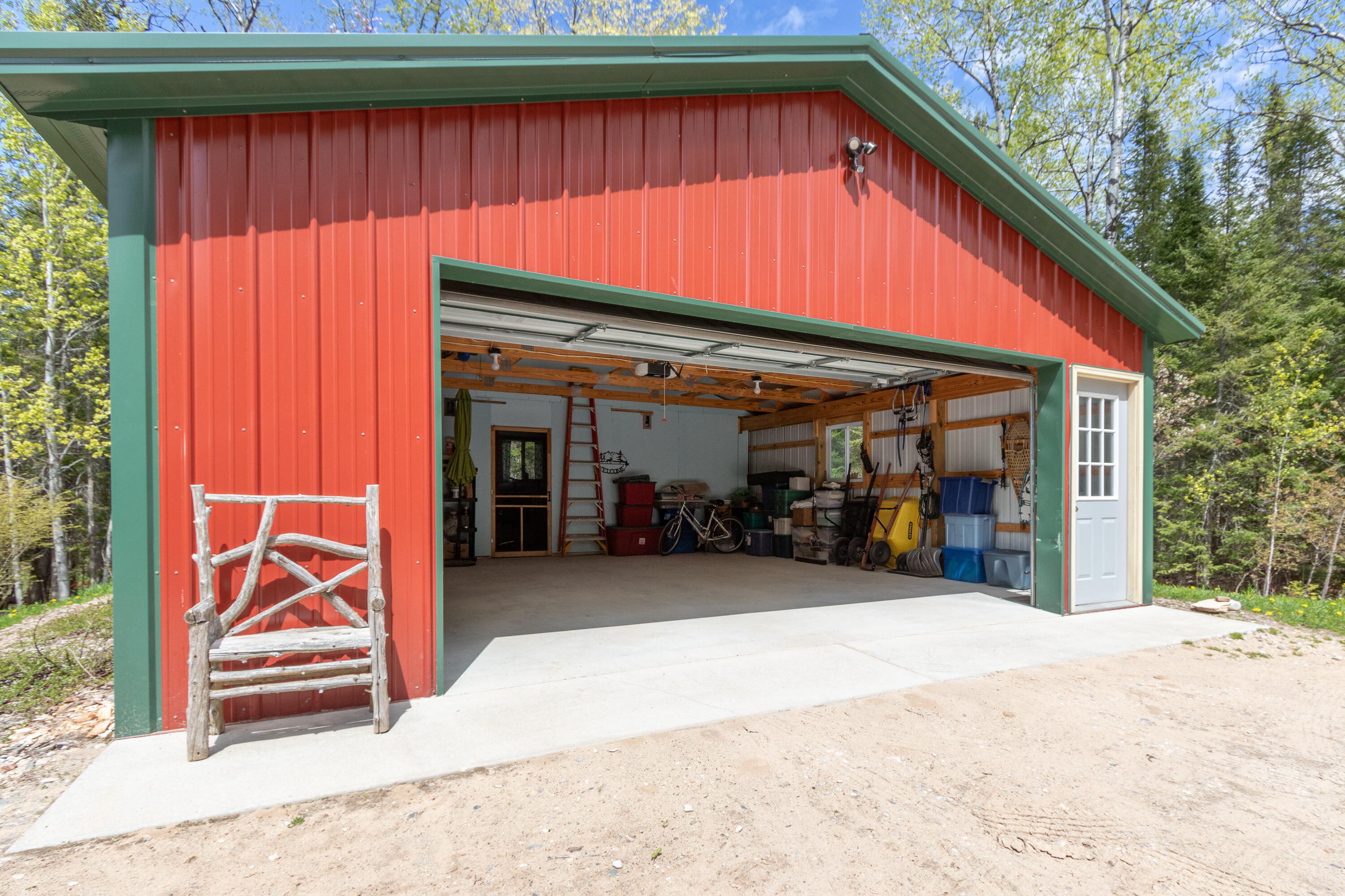 16231 Nipigon Road