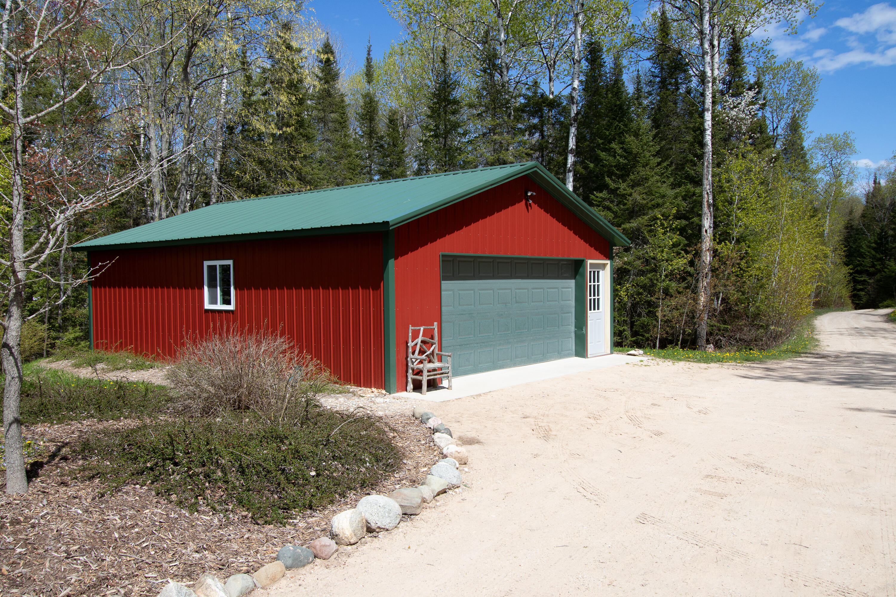 16231 Nipigon Road