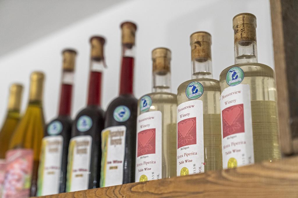 6715 N US-31 Highway